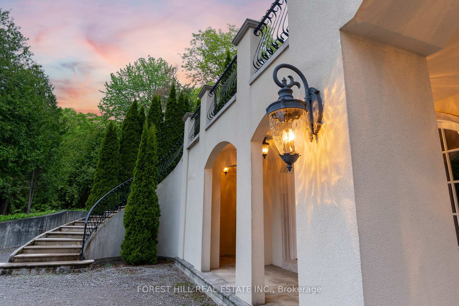 68 Crows Pass Road