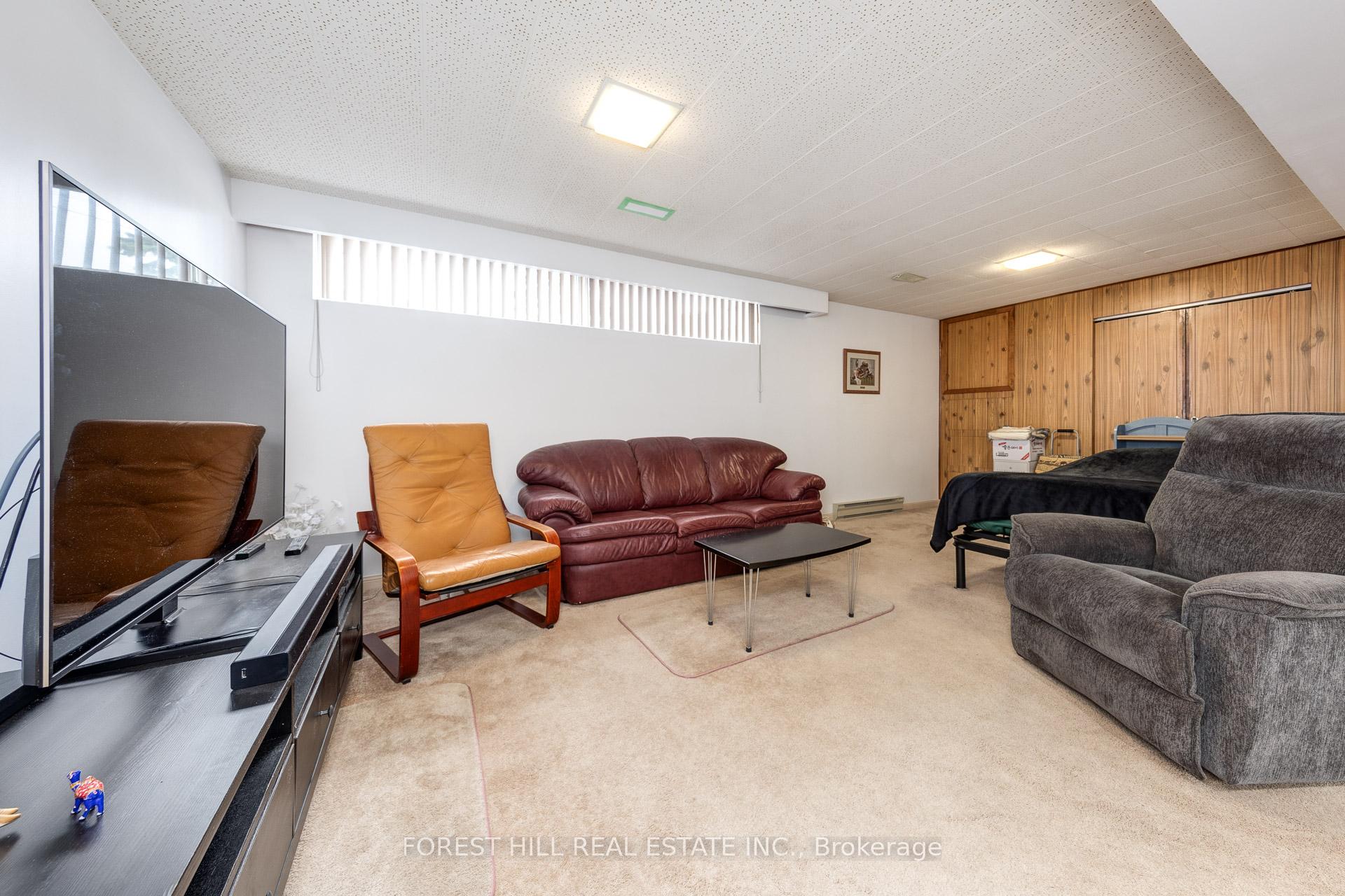 206 Cass Avenue, Toronto