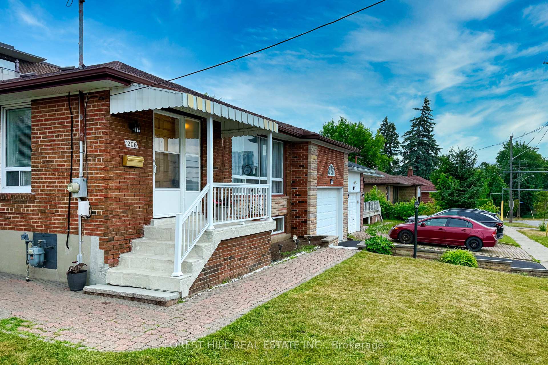 206 Cass Avenue, Toronto