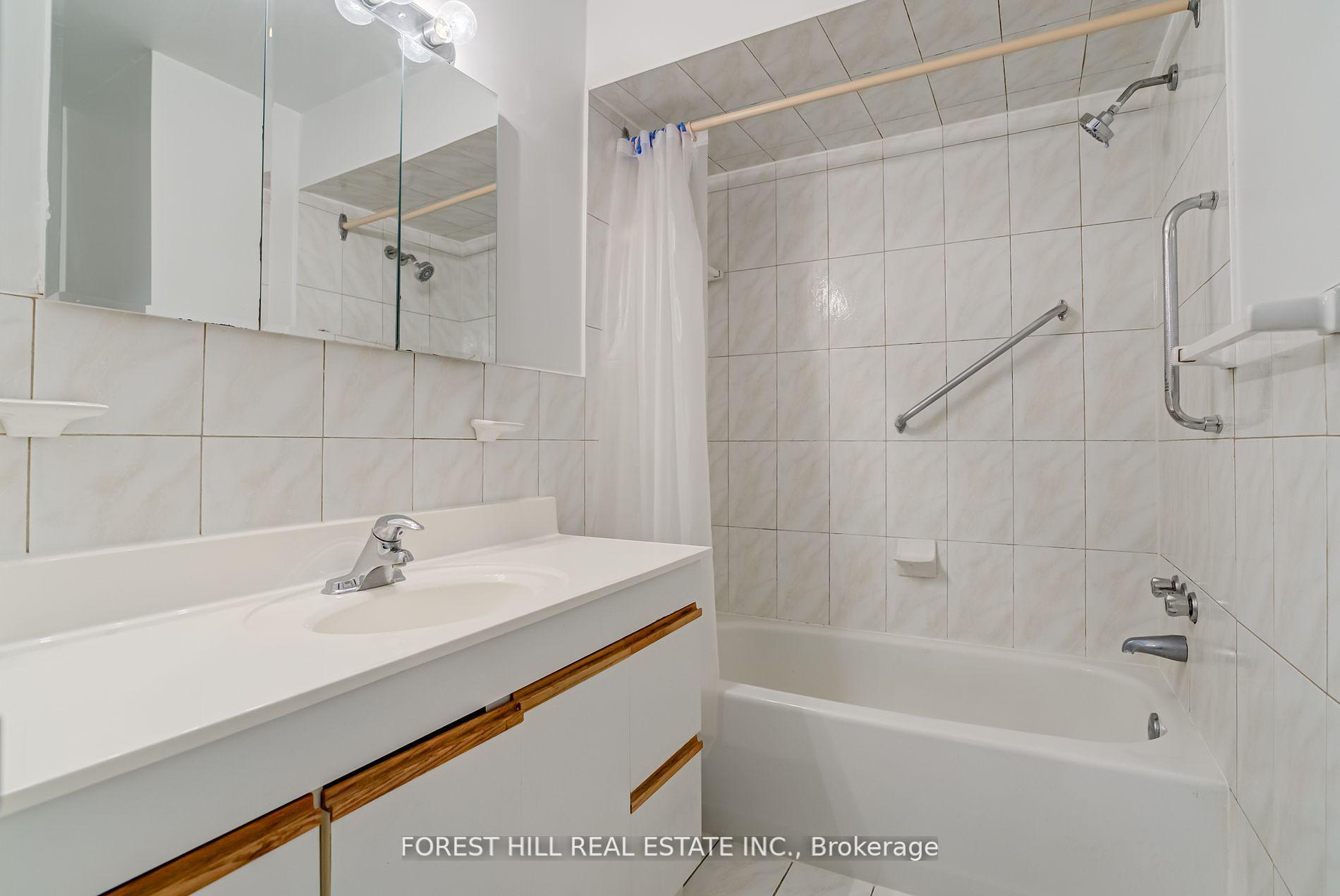 58 Bonis Avenue, Toronto E05