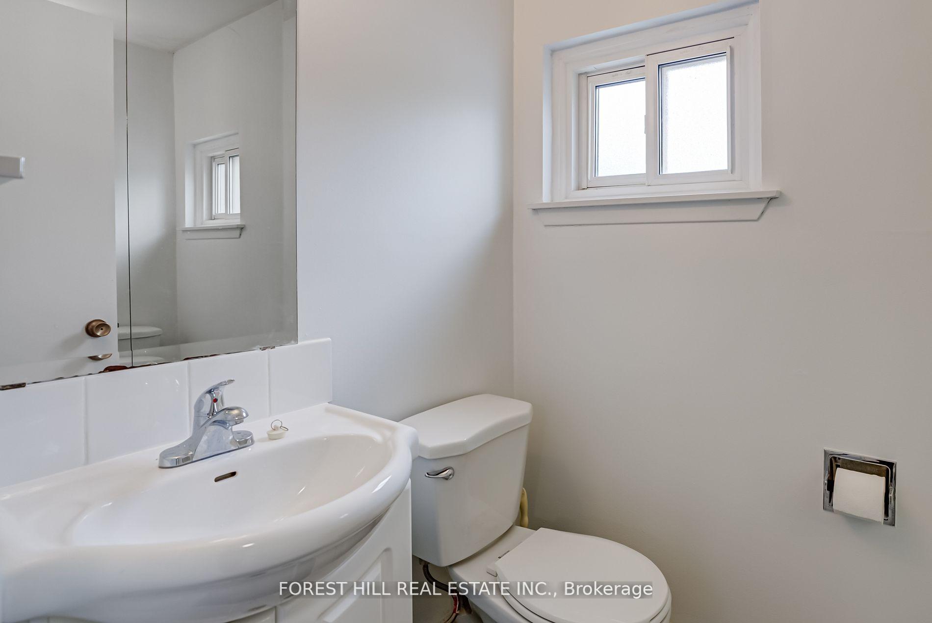 58 Bonis Avenue, Toronto E05