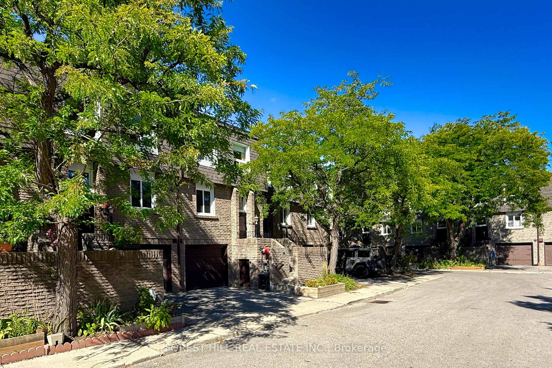 1 Davisbrook Boulevard 12