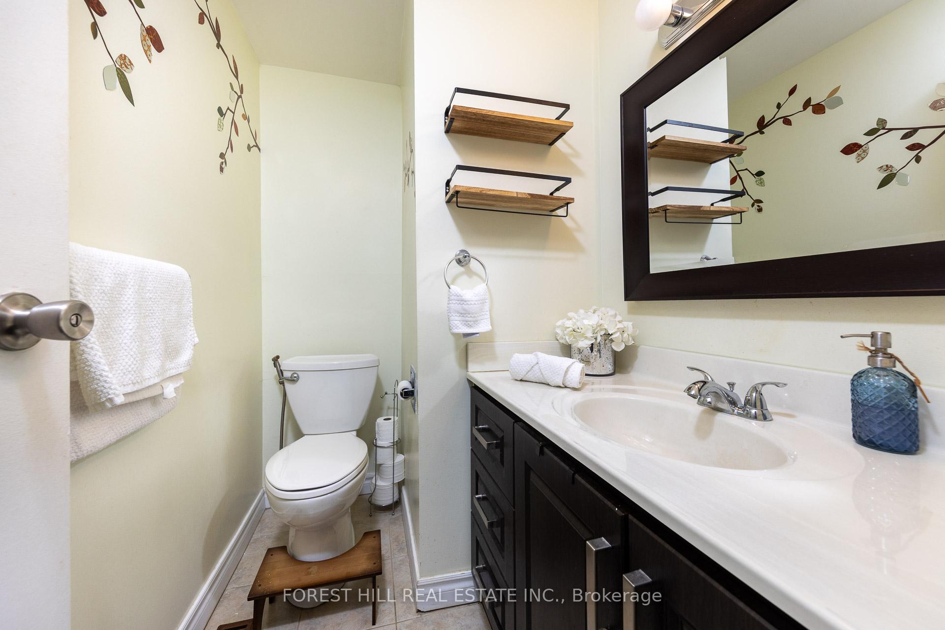 1 Davisbrook Boulevard 12