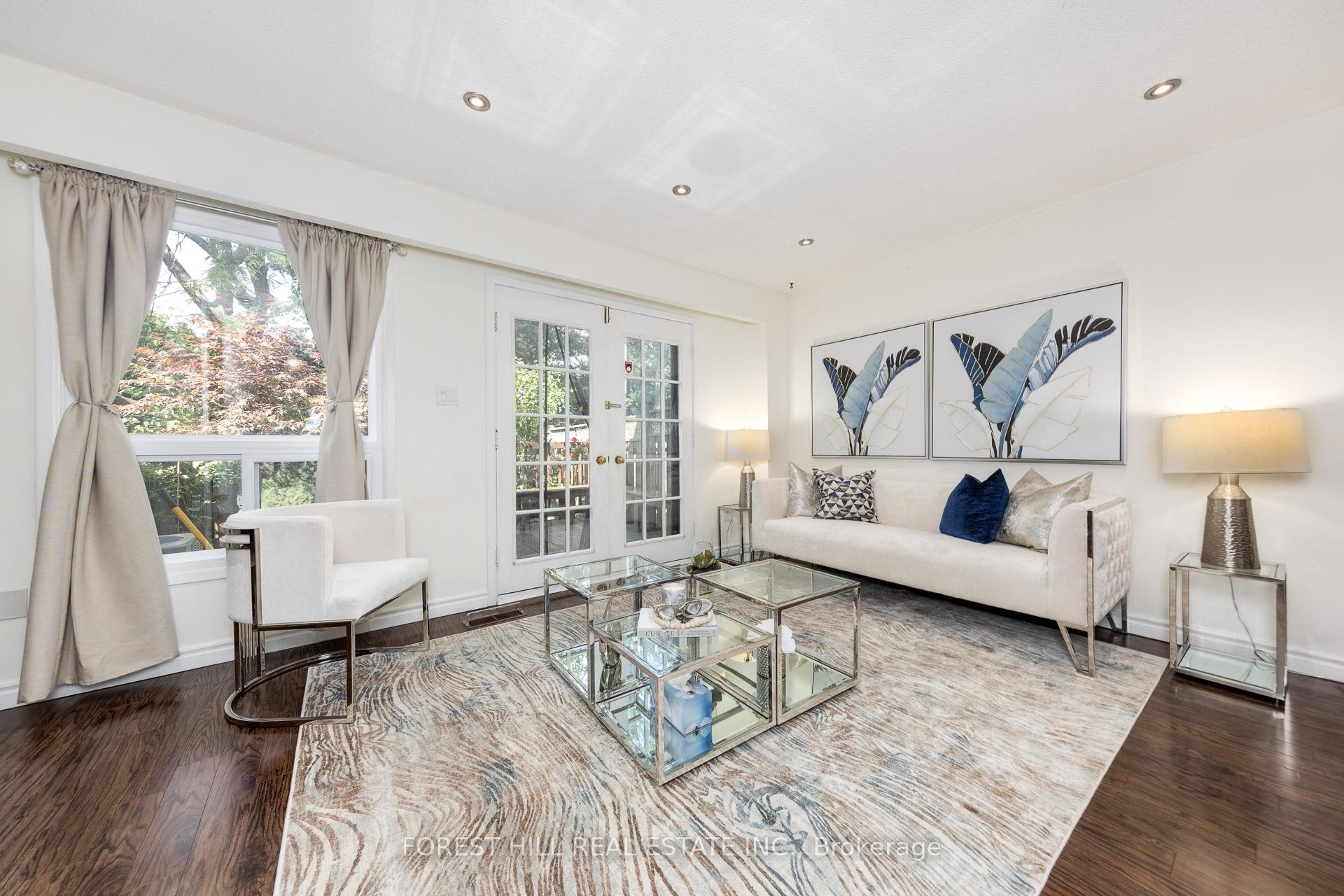 1 Davisbrook Boulevard 12