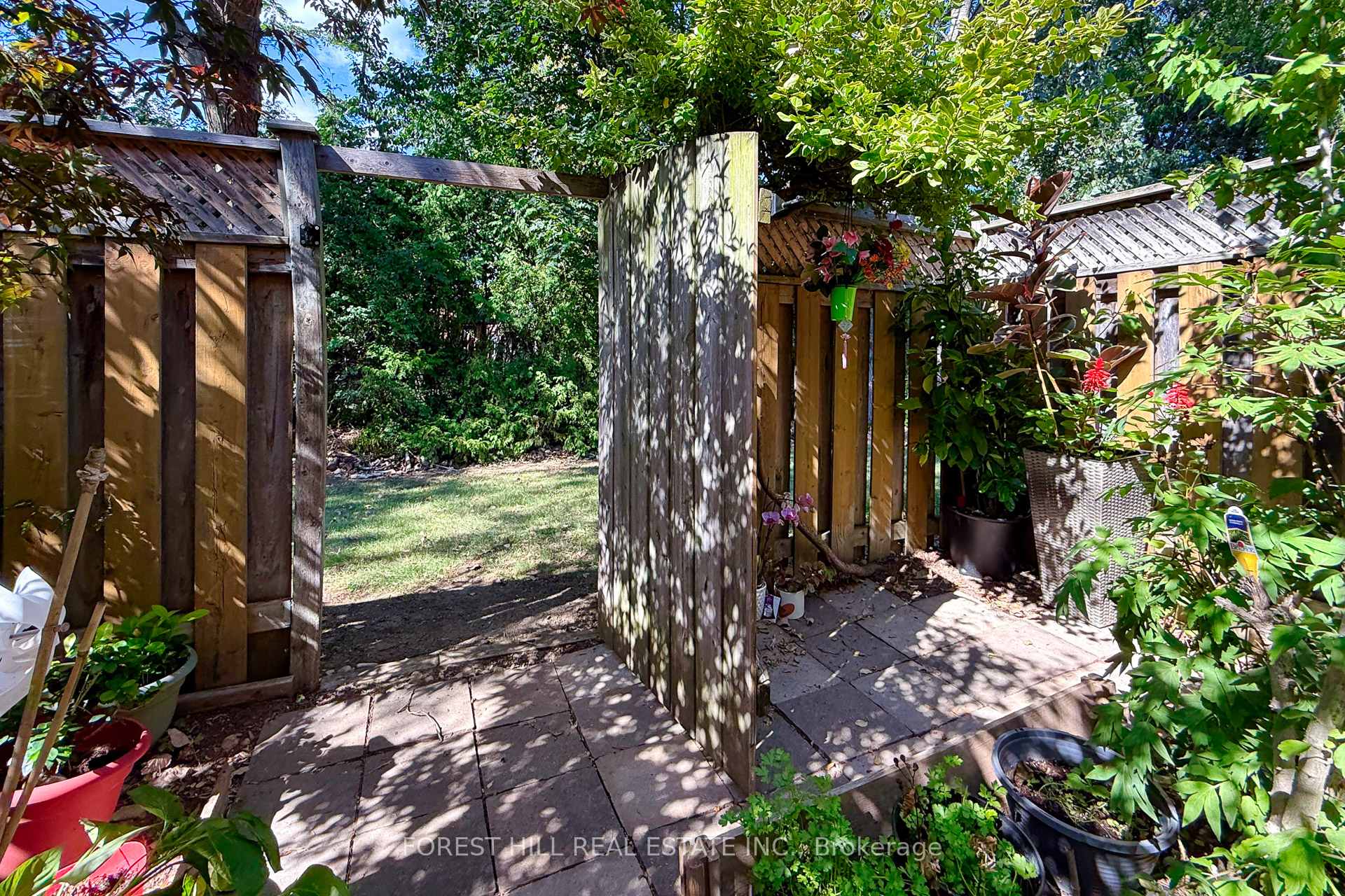 1 Davisbrook Boulevard 12