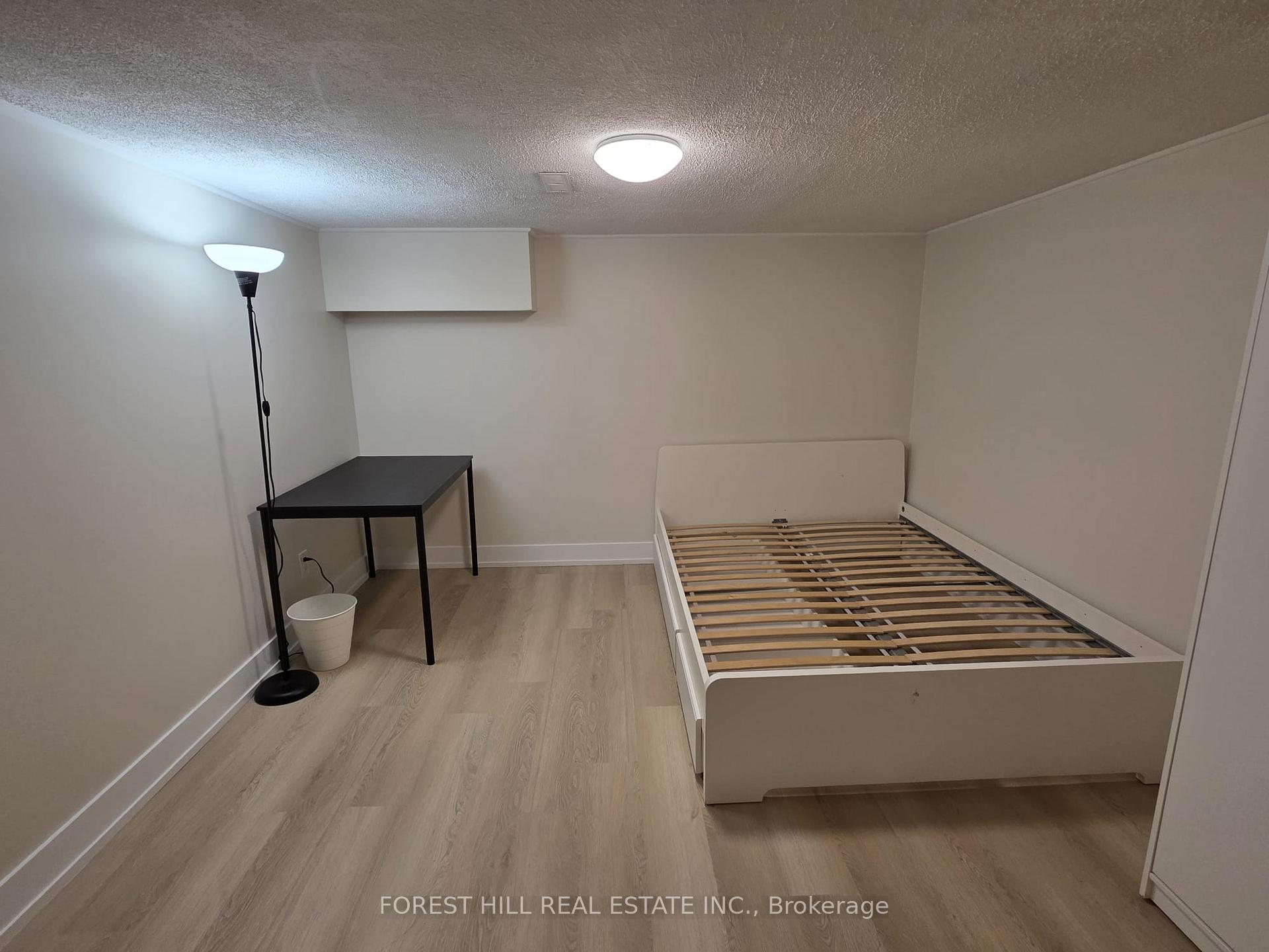 273 Silver Springs Boulevard BSMT RM1