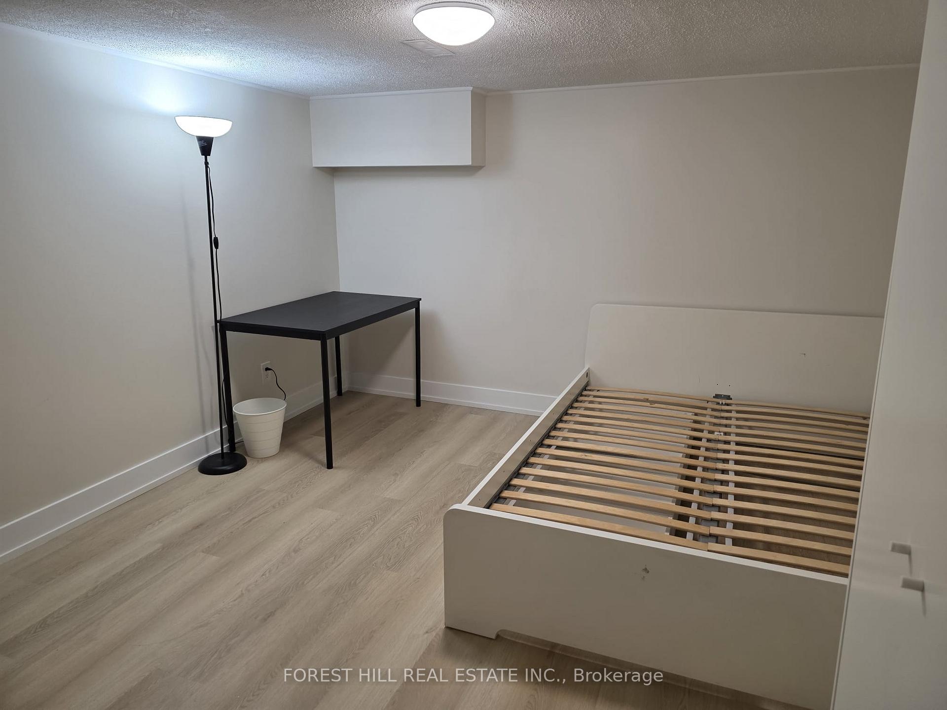 273 Silver Springs Boulevard BSMT RM1