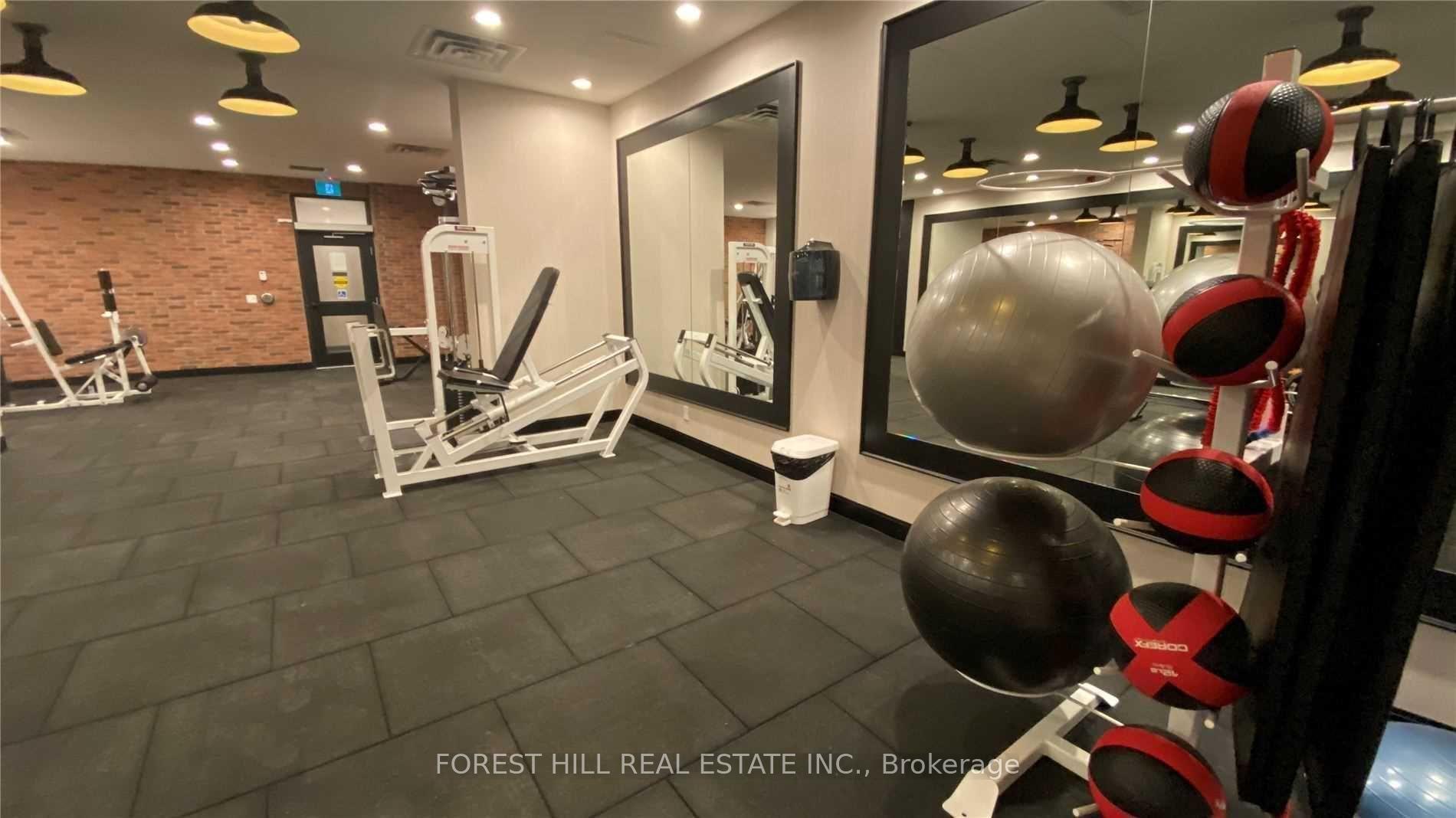 899 Queen Street E 402