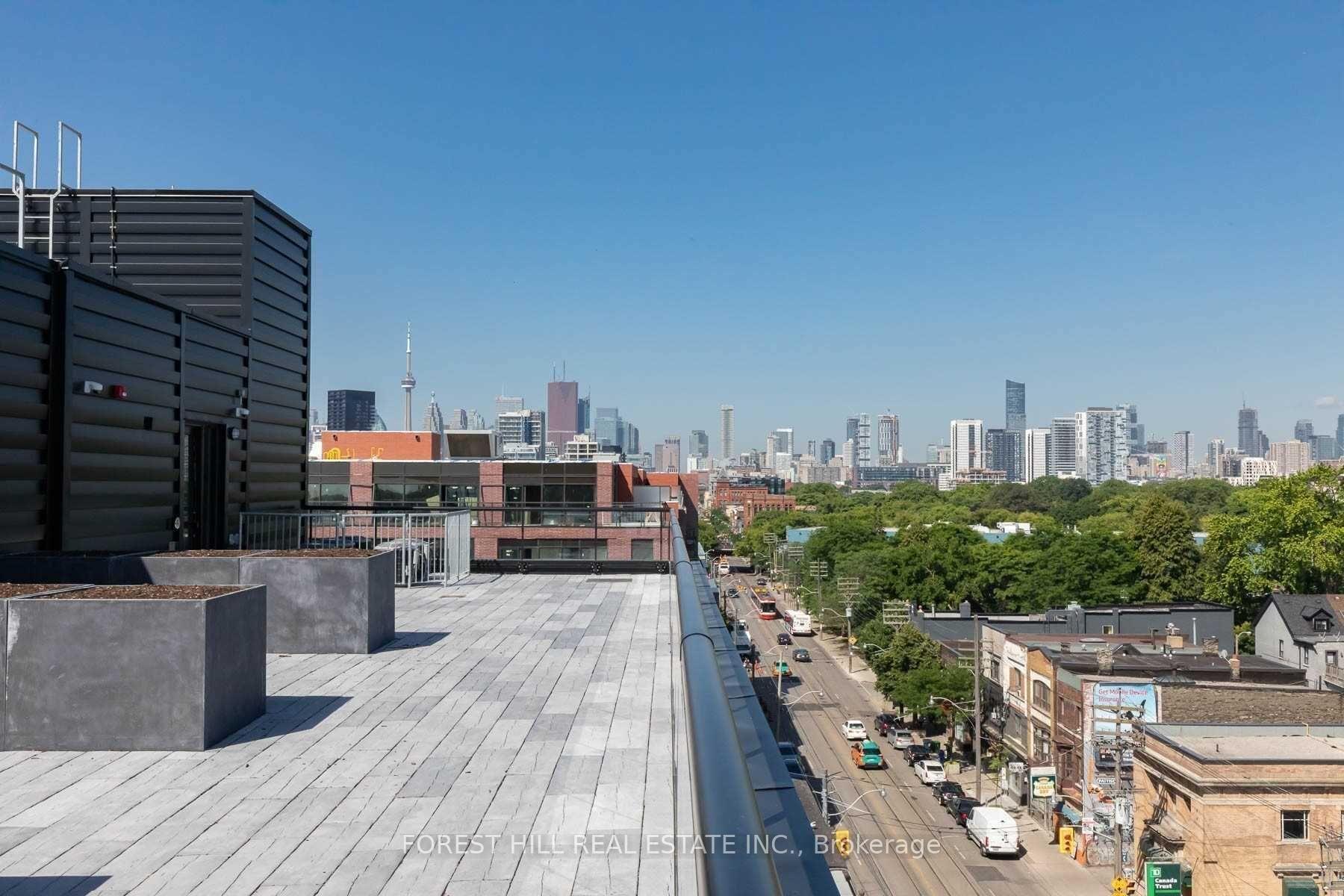 899 Queen Street E 402