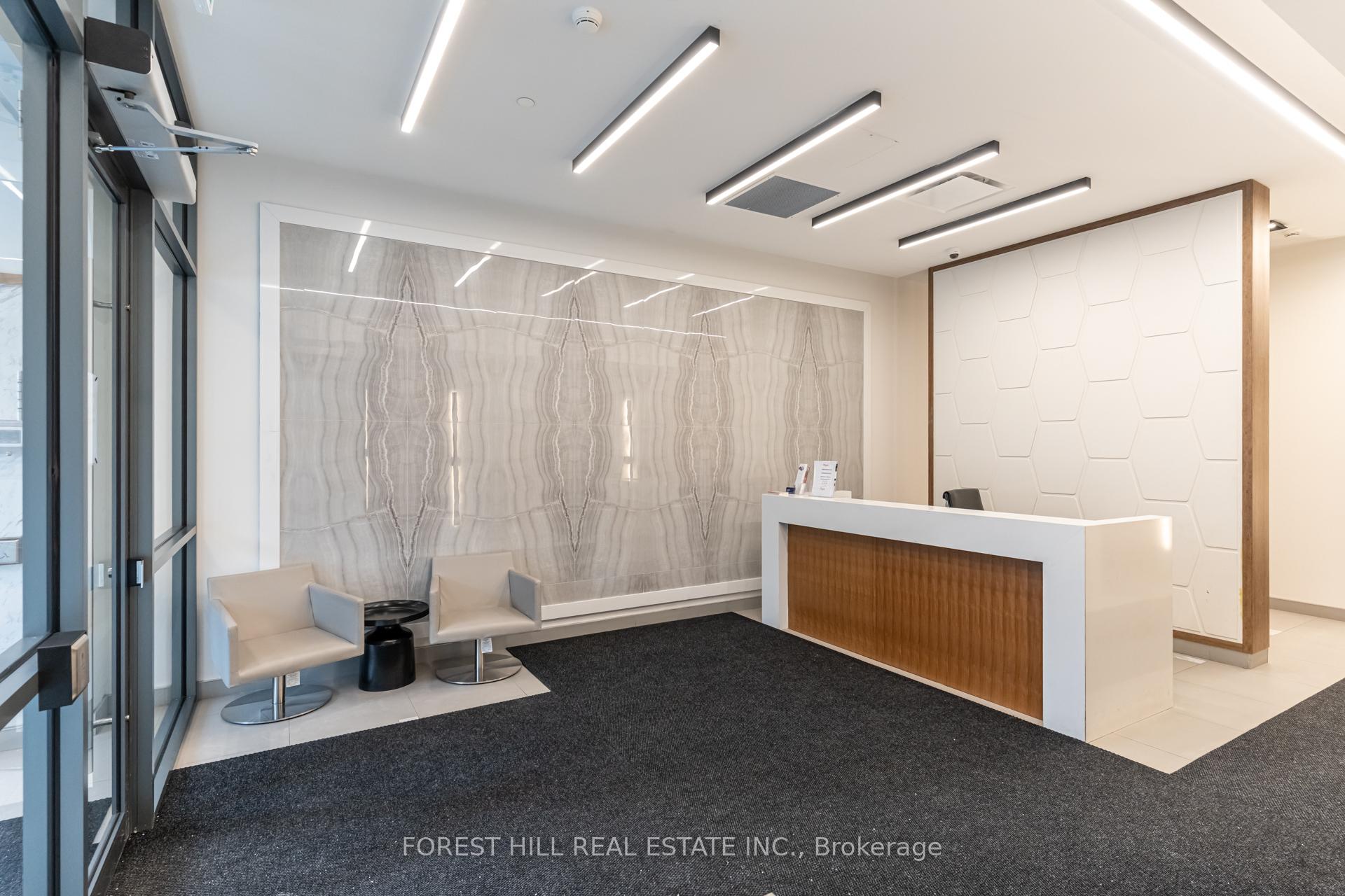 10 Meadowglen Place 304