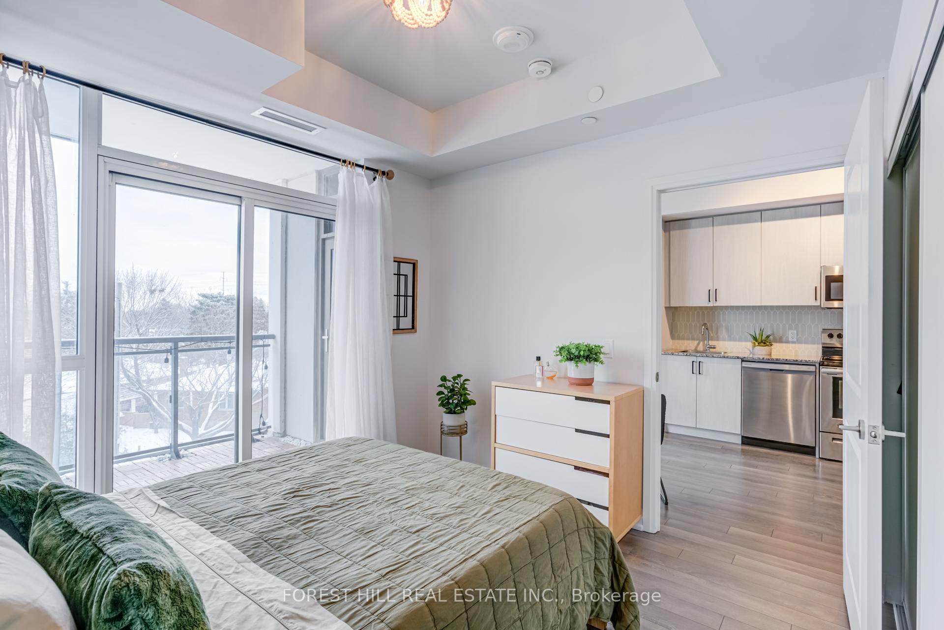 10 Meadowglen Place 304