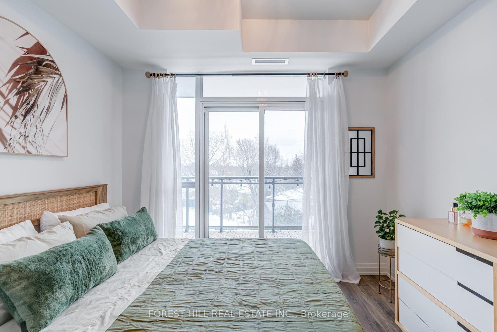 10 Meadowglen Place 304