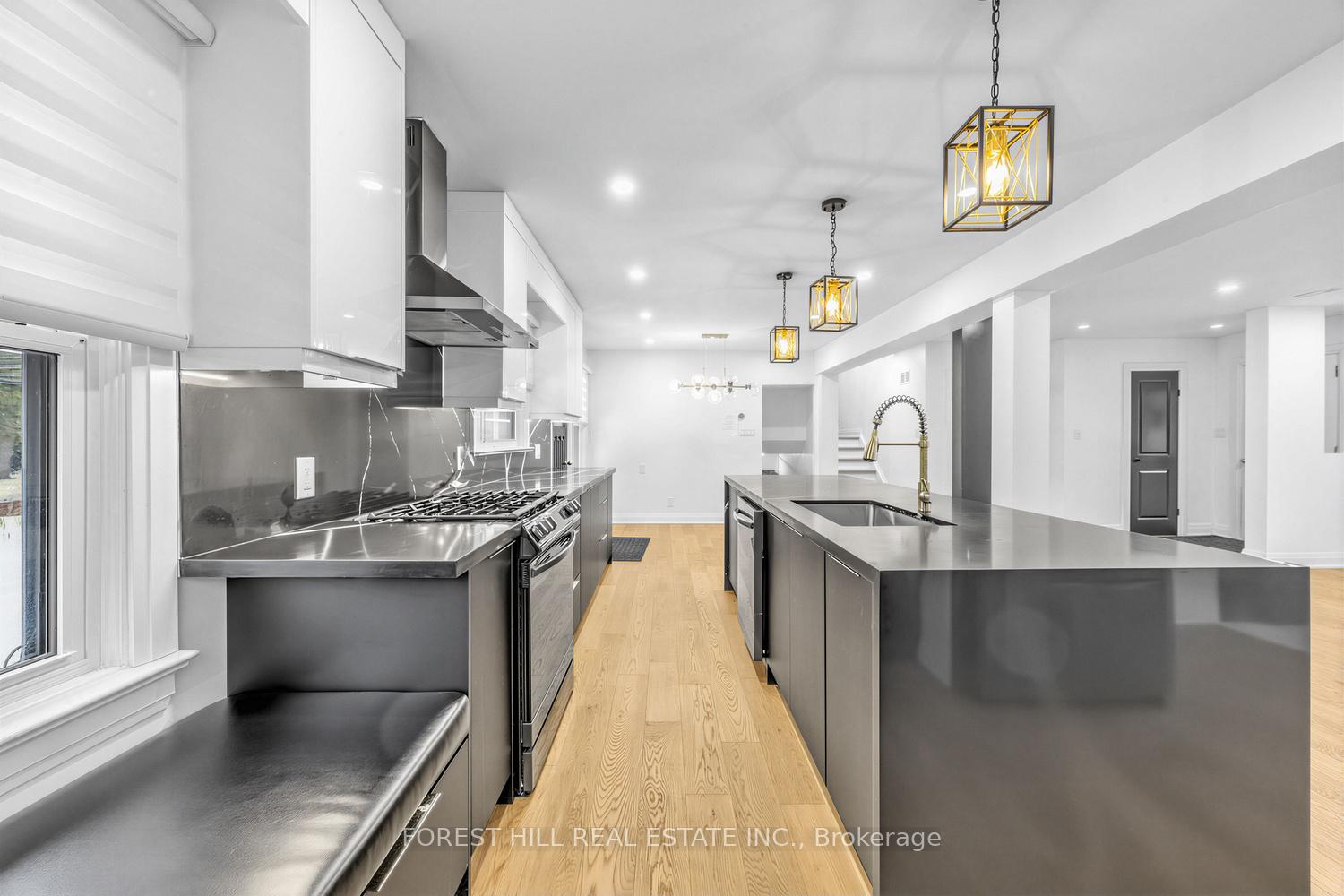180 Glenwood Crescent