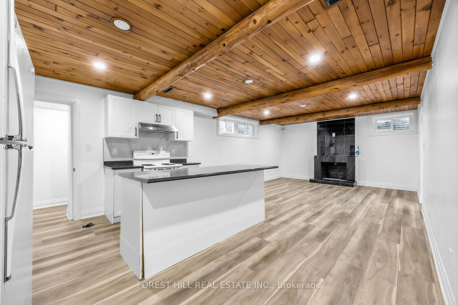180 Glenwood Crescent