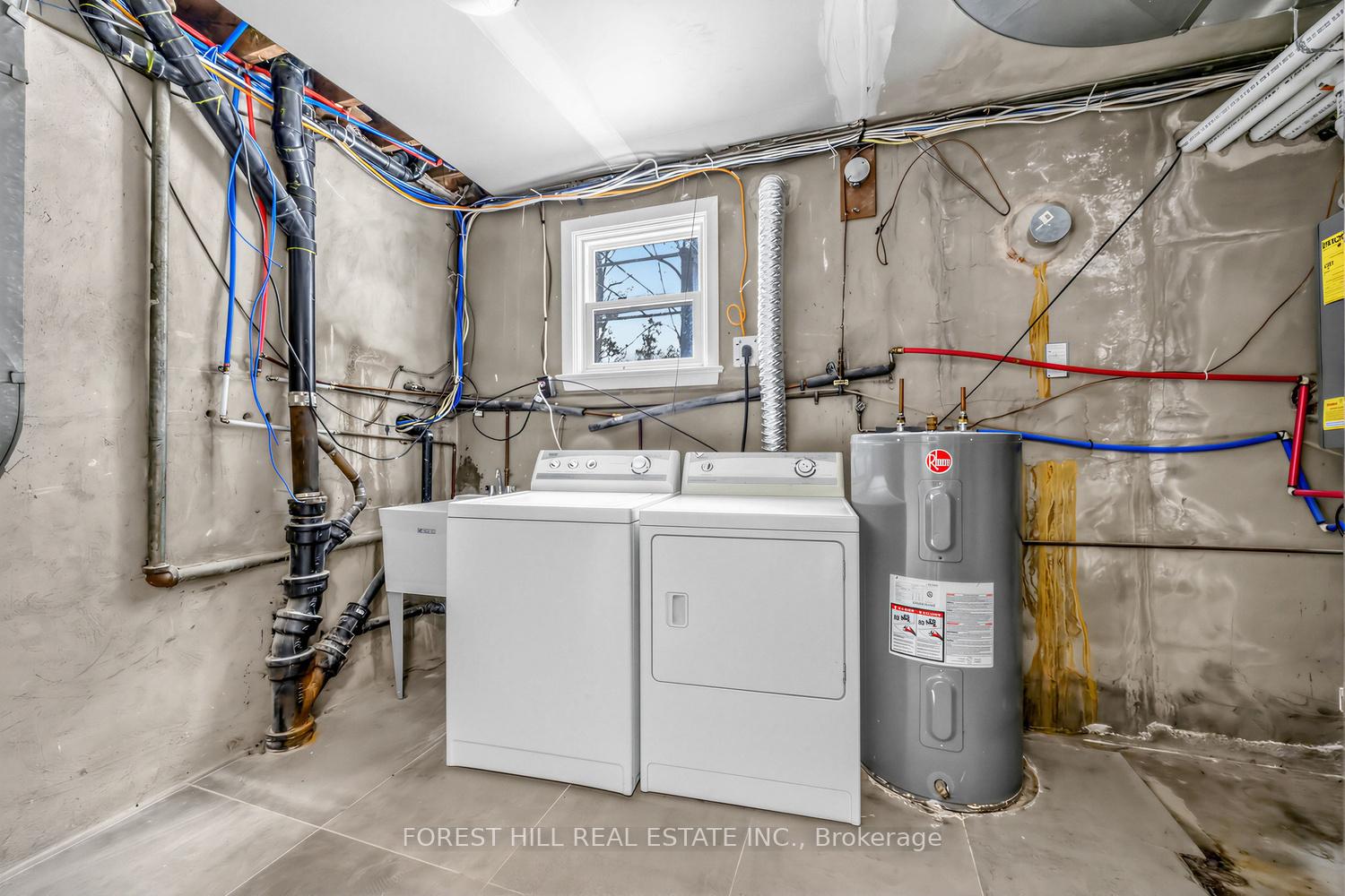 180 Glenwood Crescent