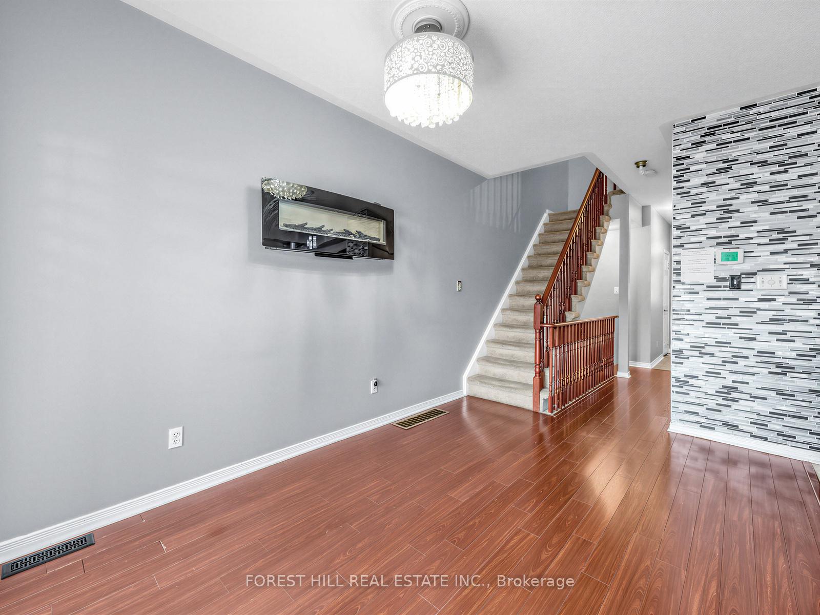 40 Croker Drive S