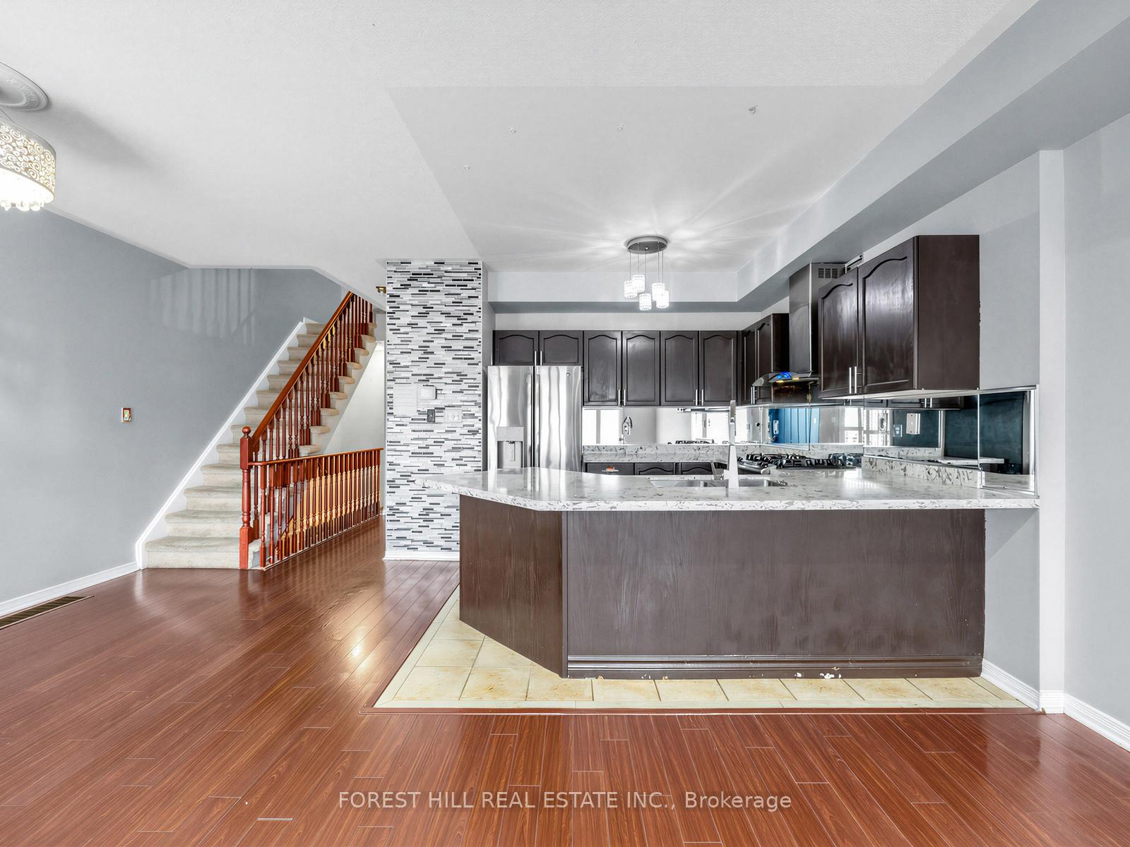40 Croker Drive S