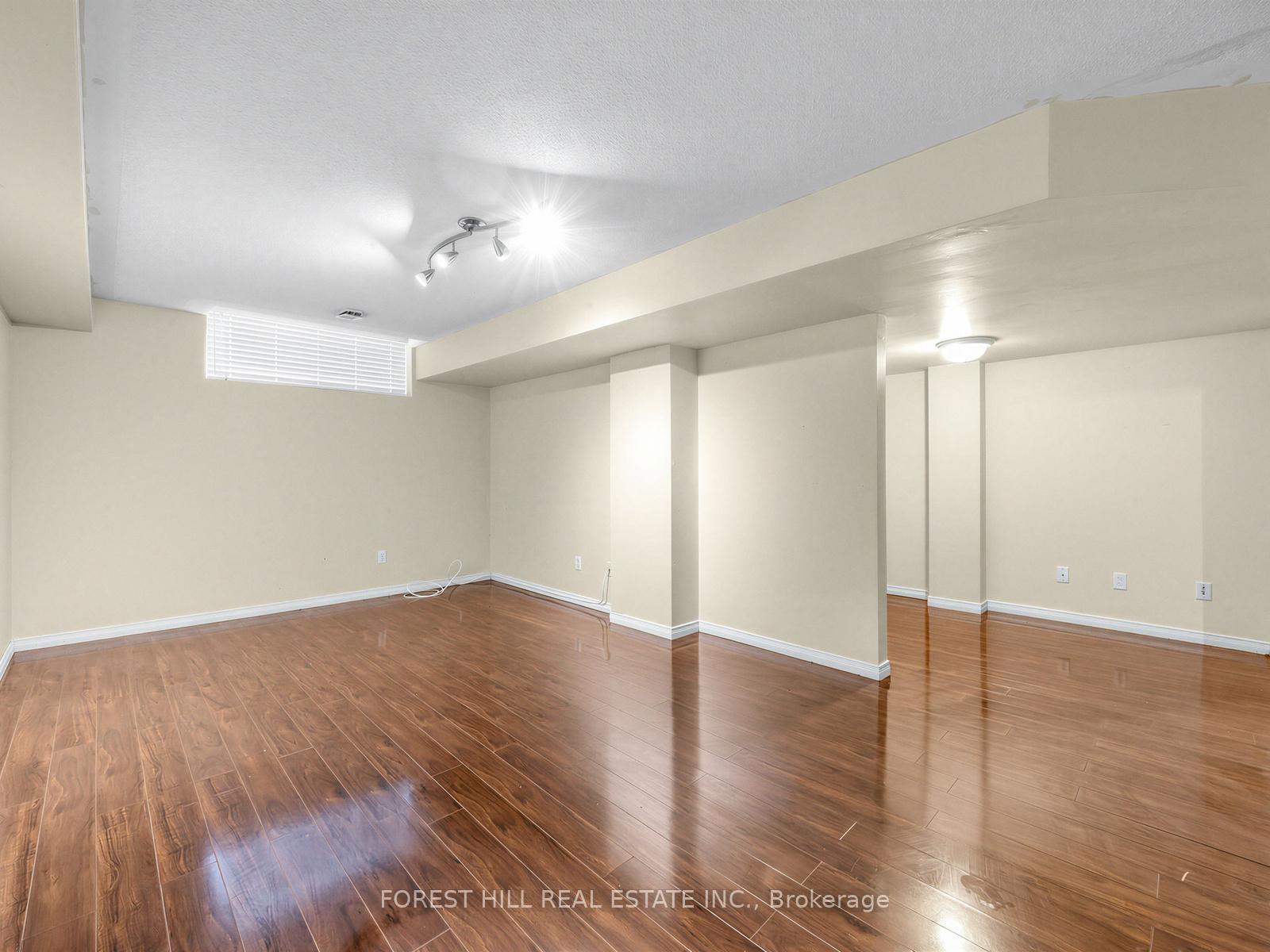 40 Croker Drive S