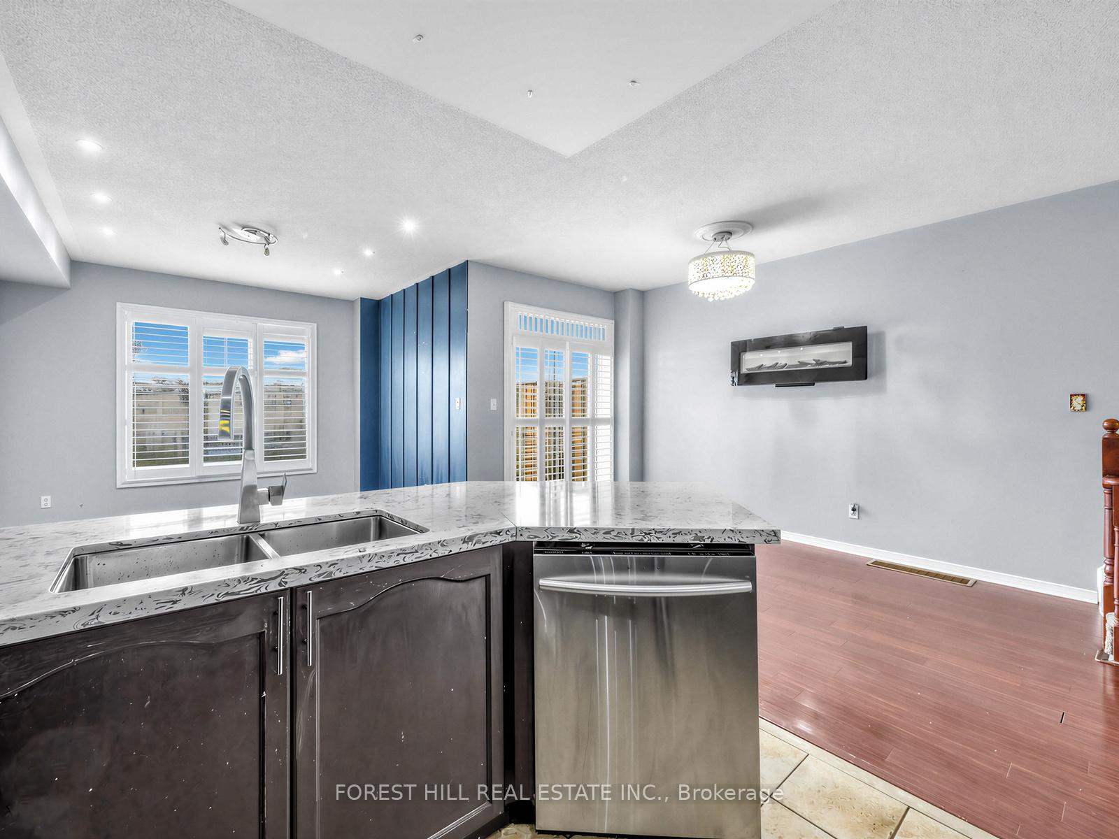 40 Croker Drive S