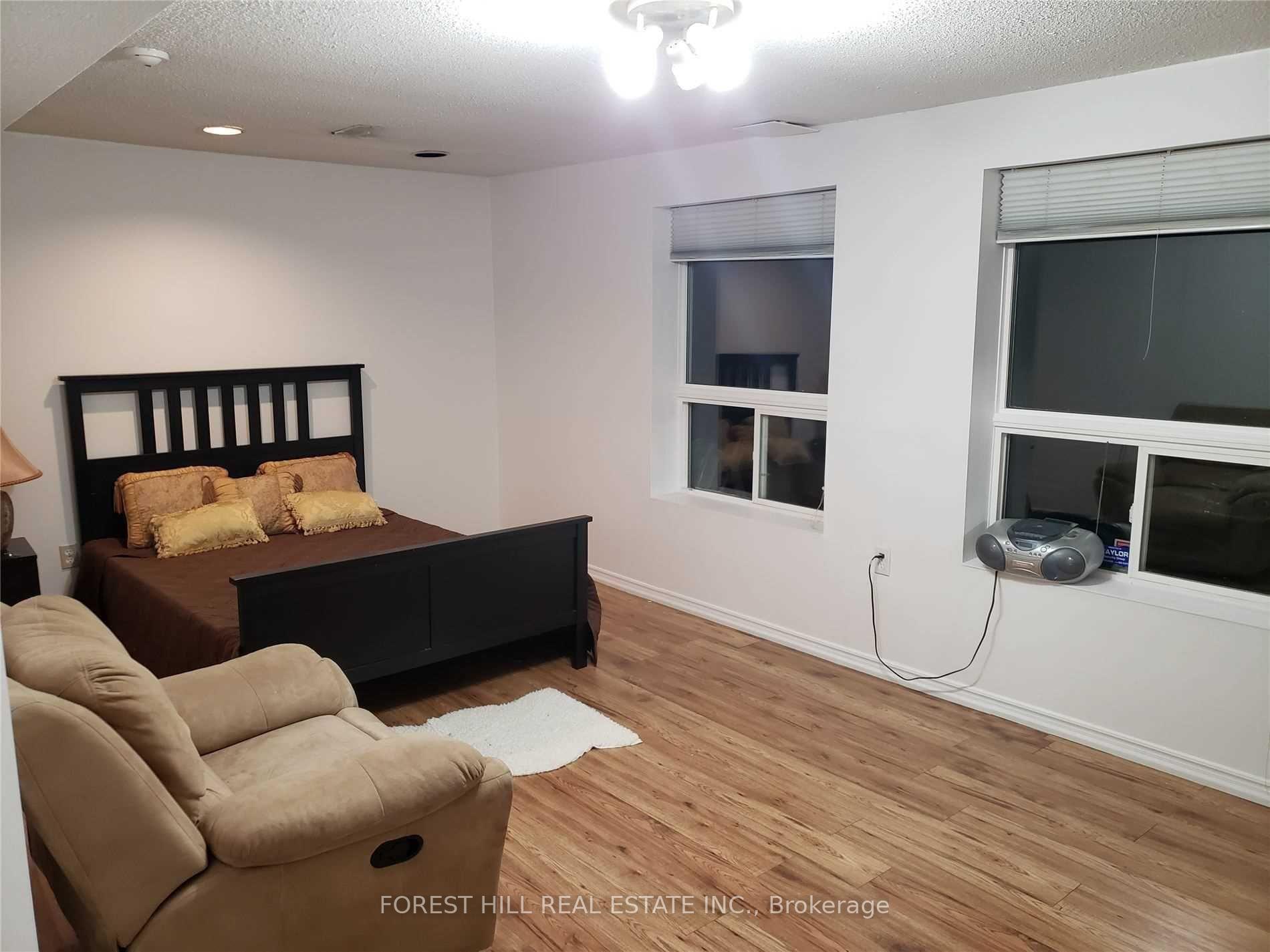 #Lower - 27 Hiram Road Unit: Lower