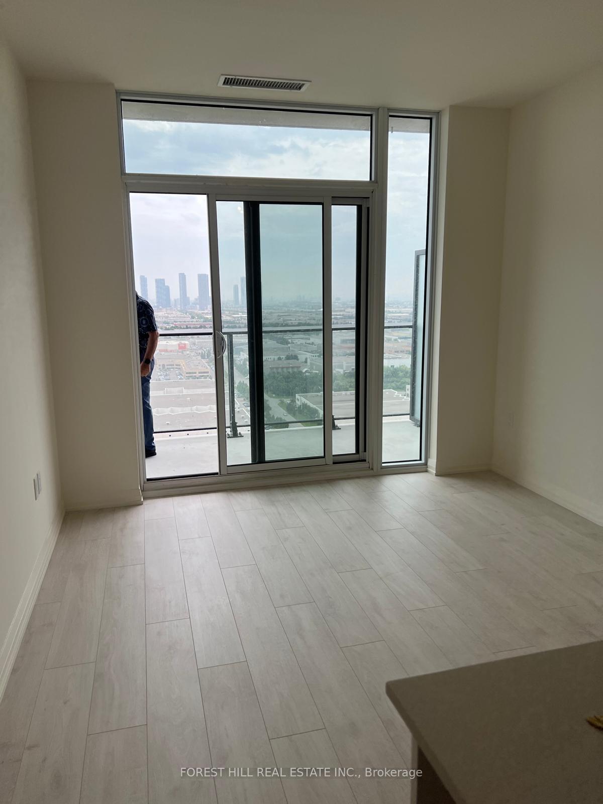 #2712 - 8960 Jane Street Unit: 2712