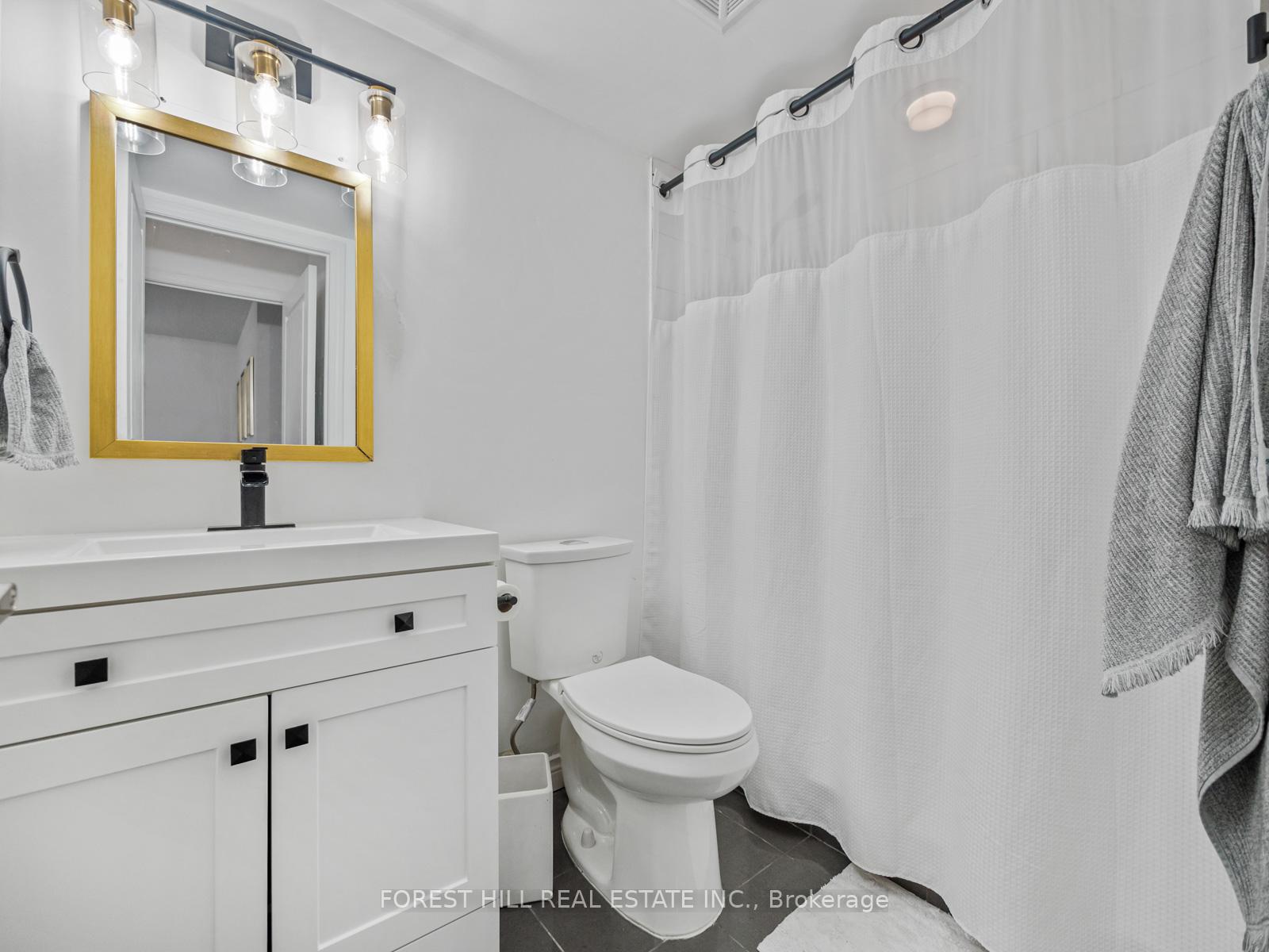 330 Red Maple Road 211