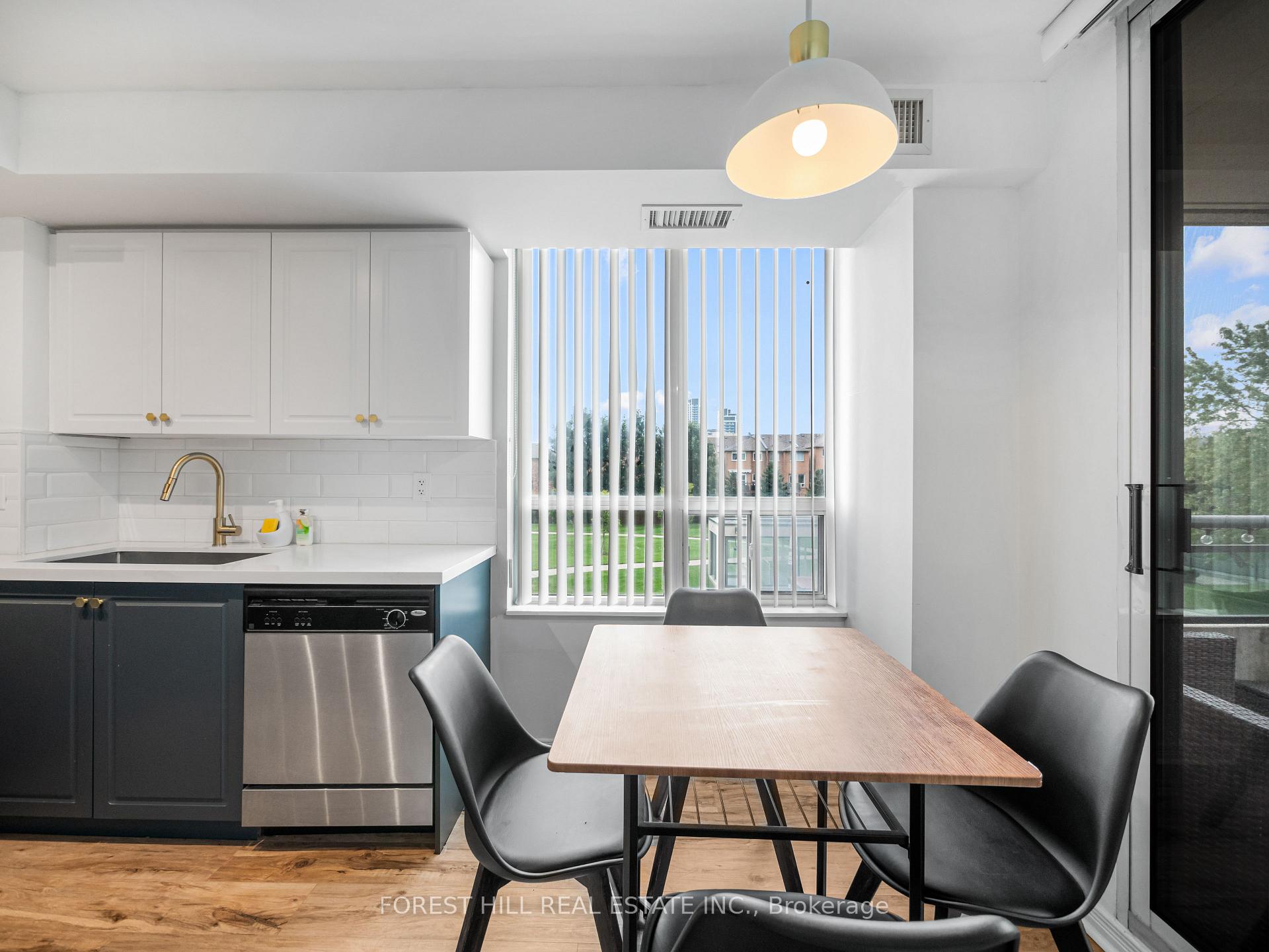 330 Red Maple Road 211