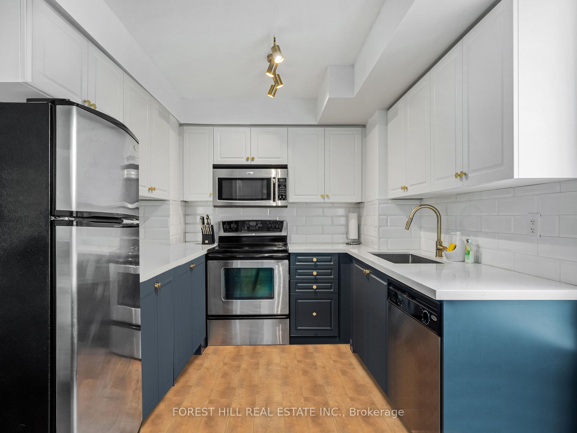 330 Red Maple Road 211