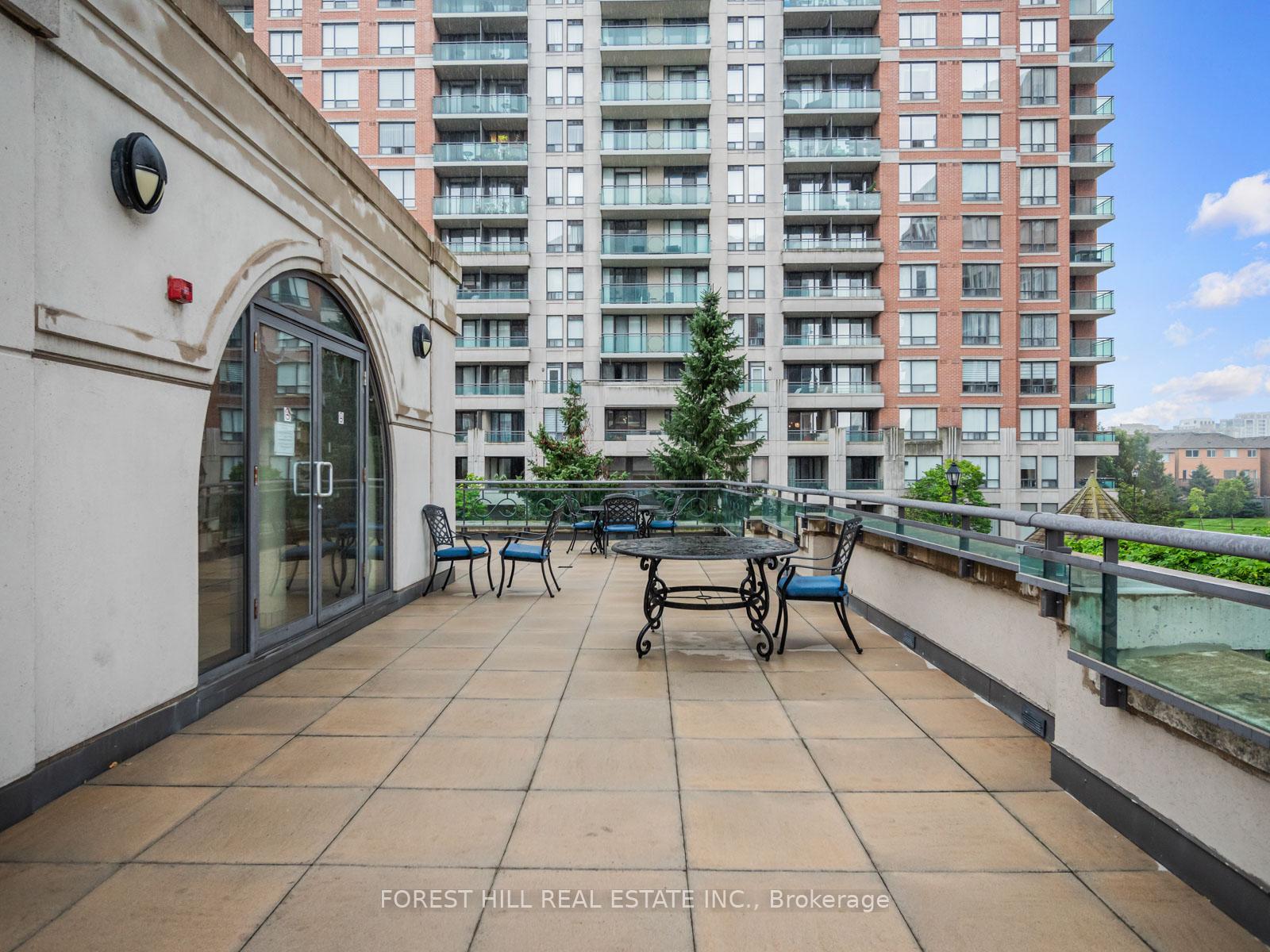 330 Red Maple Road 211