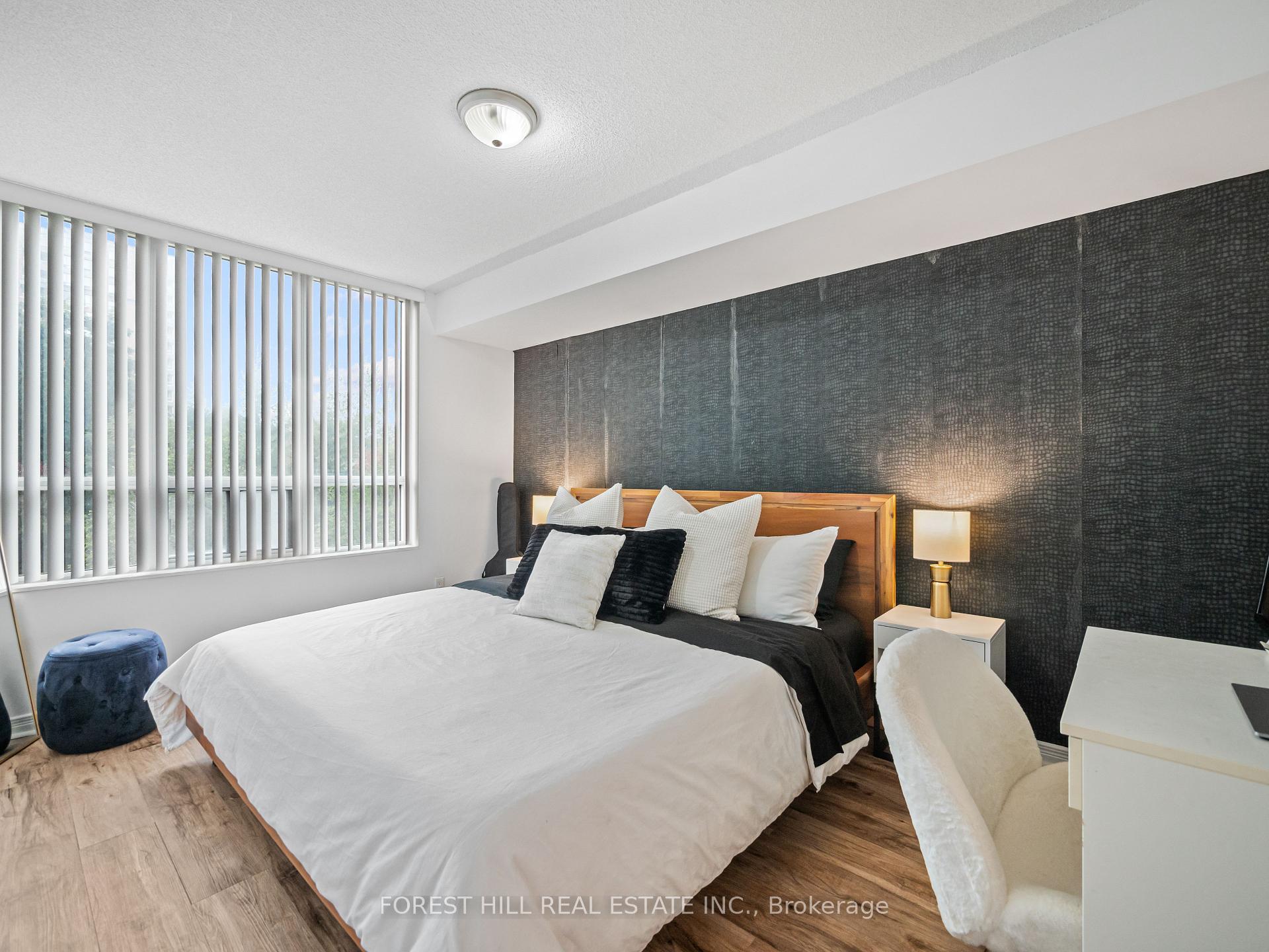 330 Red Maple Road 211