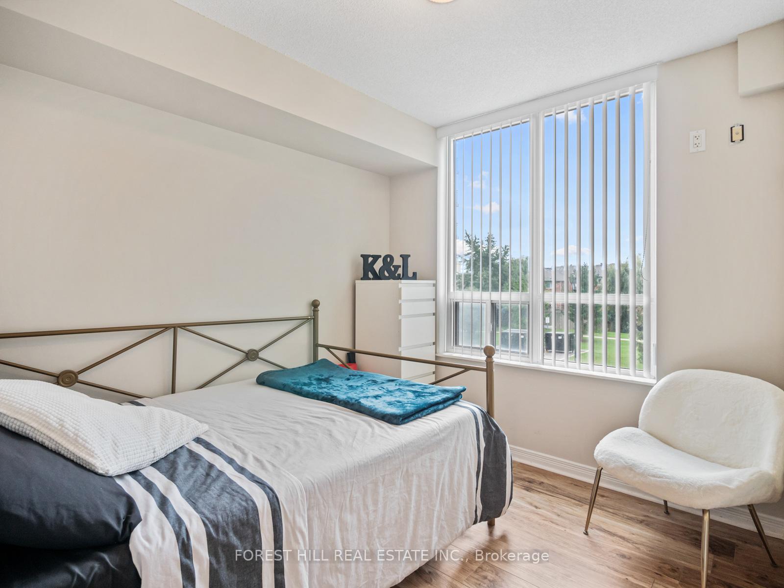 330 Red Maple Road 211