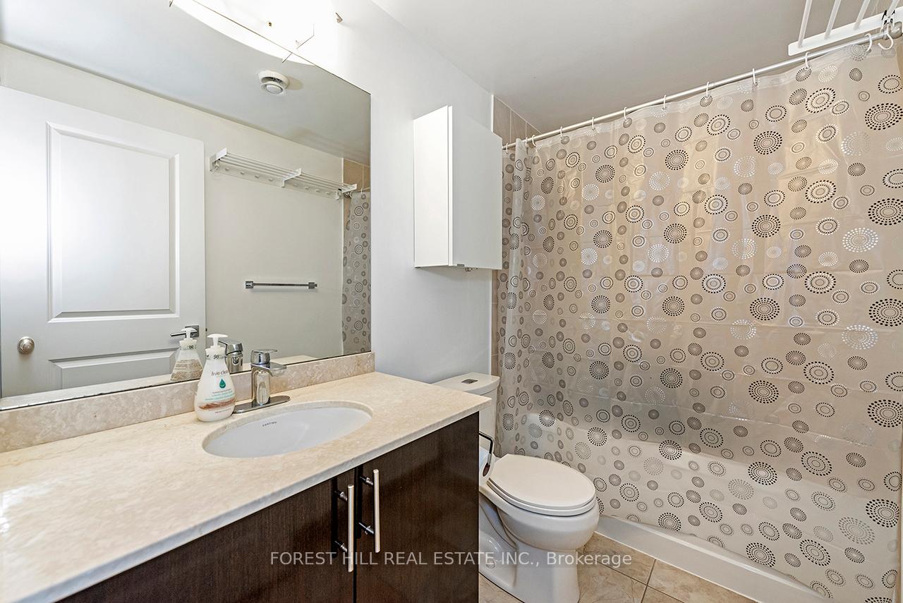 7165 Yonge Street 733, Markham Unit: 733