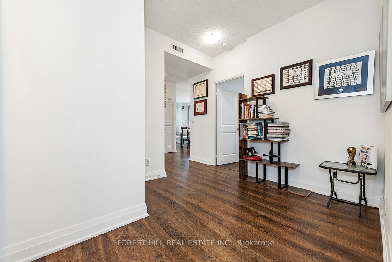 7165 Yonge Street 733, Markham Unit: 733