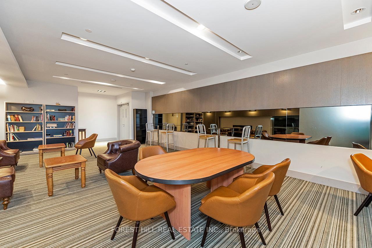 7165 Yonge Street 733, Markham Unit: 733