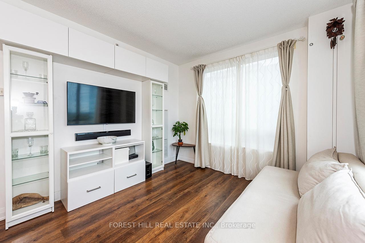 7165 Yonge Street 733, Markham Unit: 733