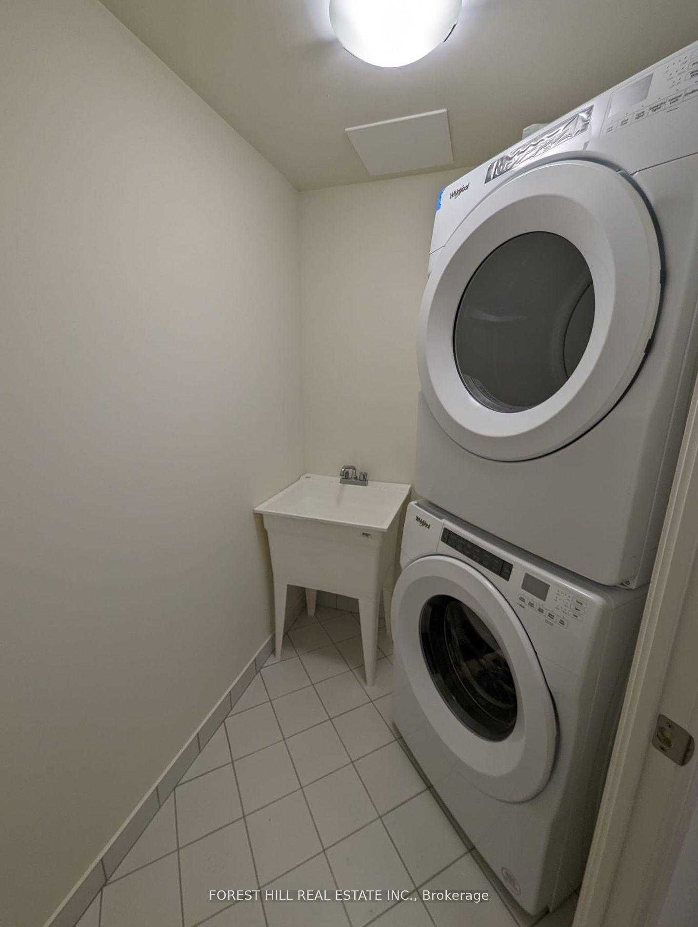 9000 Jane Street 1821