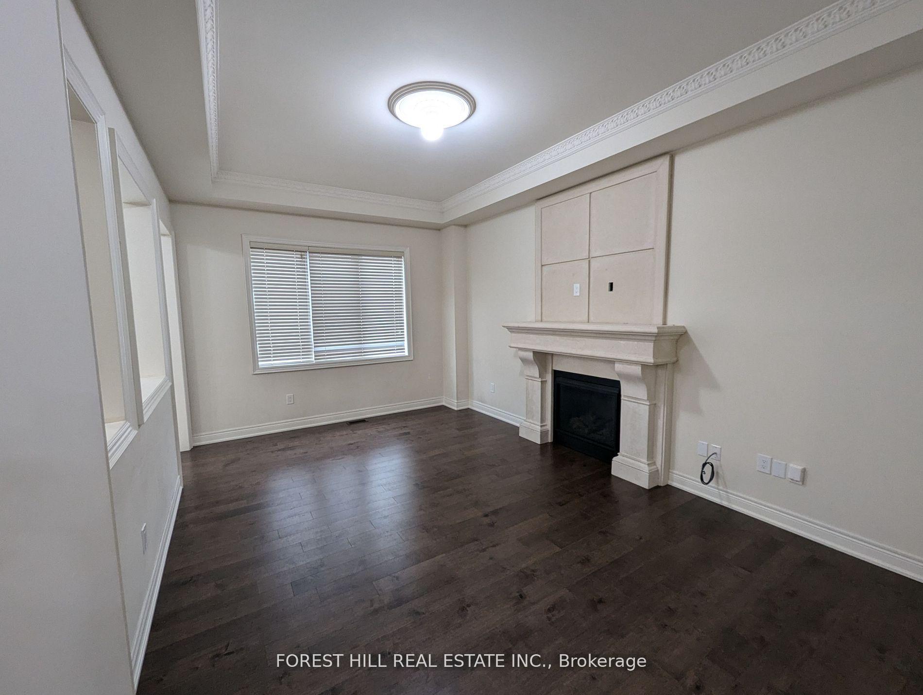 11 Joseph Hartman Crescent