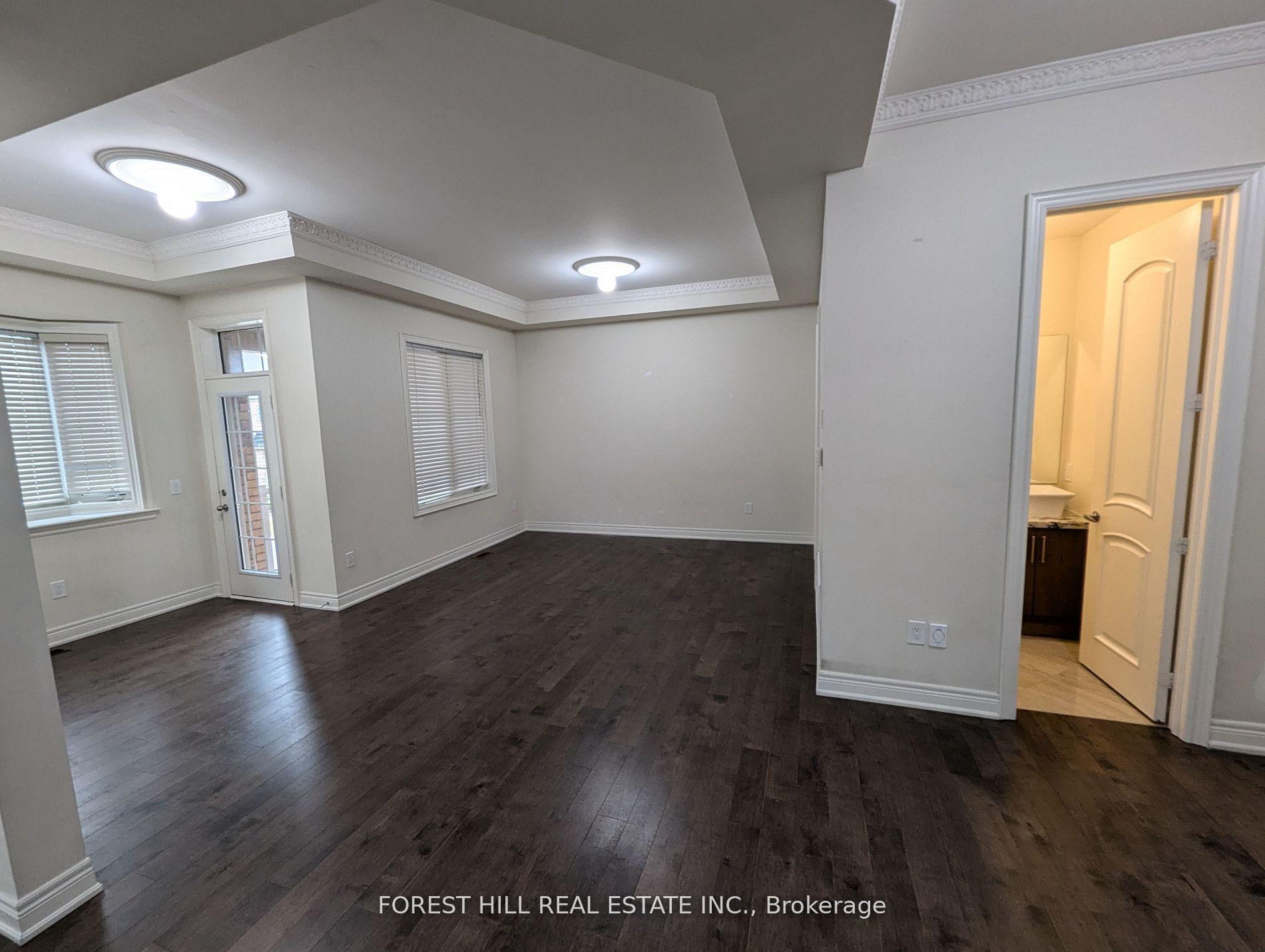 11 Joseph Hartman Crescent