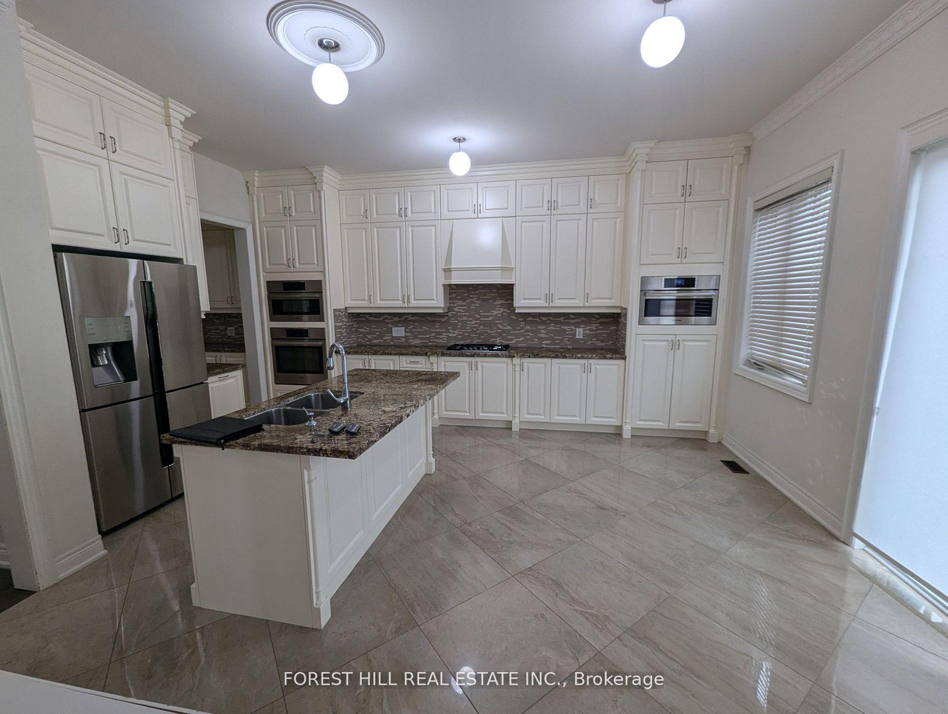 11 Joseph Hartman Crescent