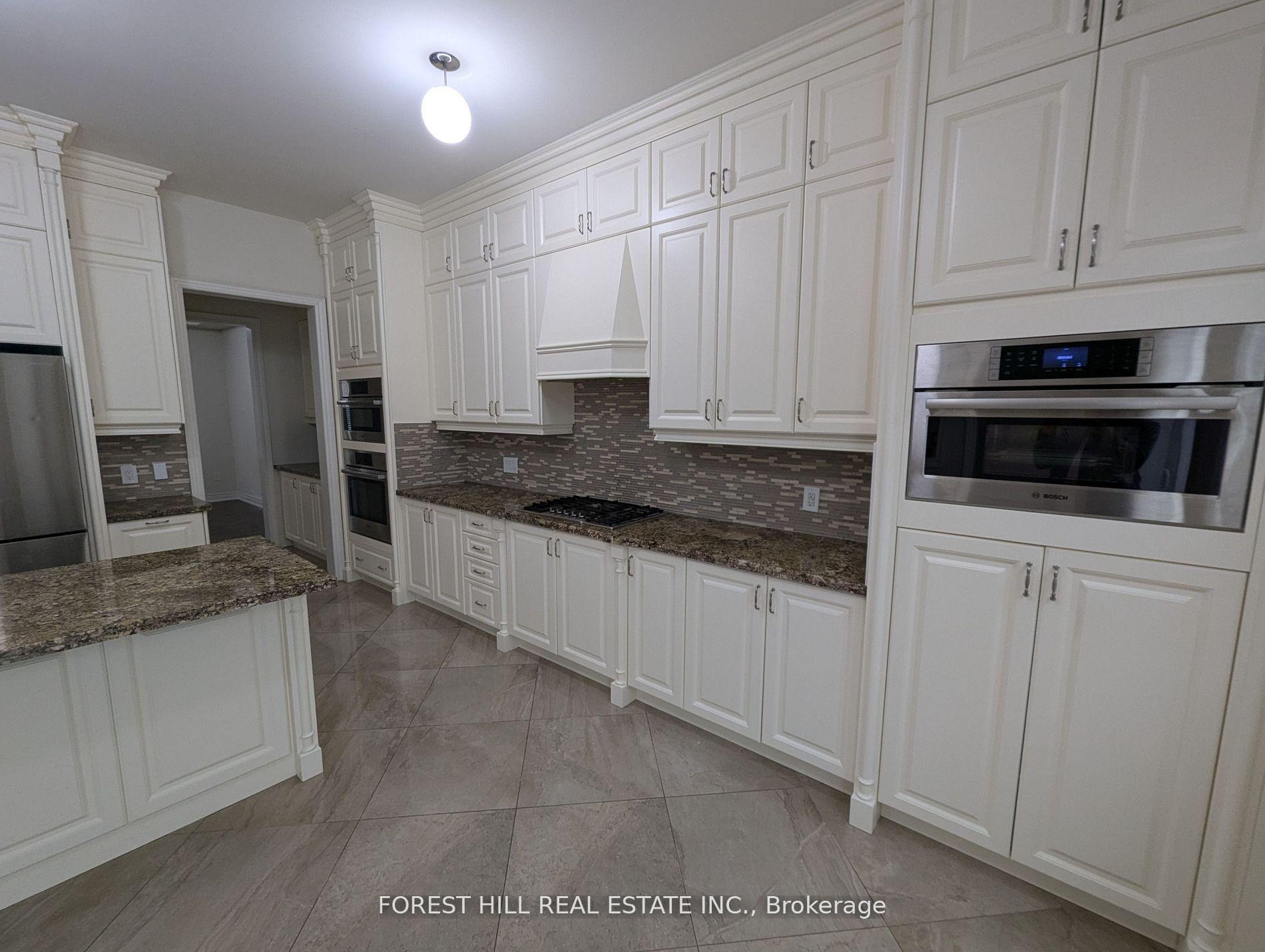 11 Joseph Hartman Crescent