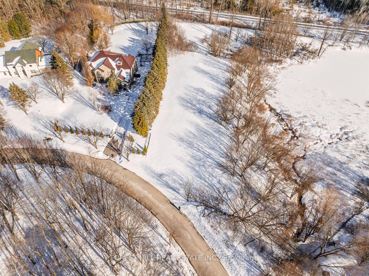 29 Country Heights Drive, Richmond Hill, ON L4E 3M8