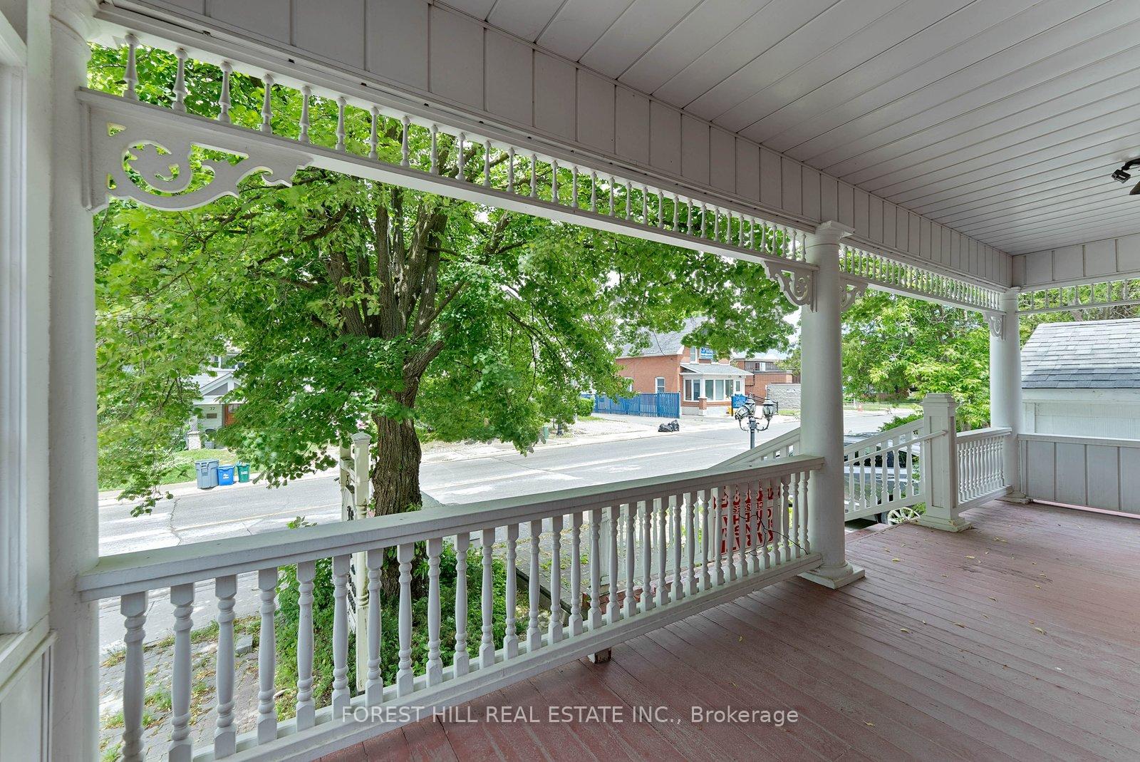 36 Arnold Crescent Upper