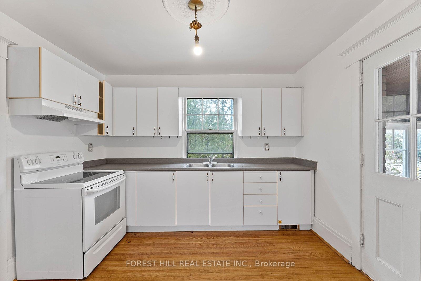 36 Arnold Crescent Upper