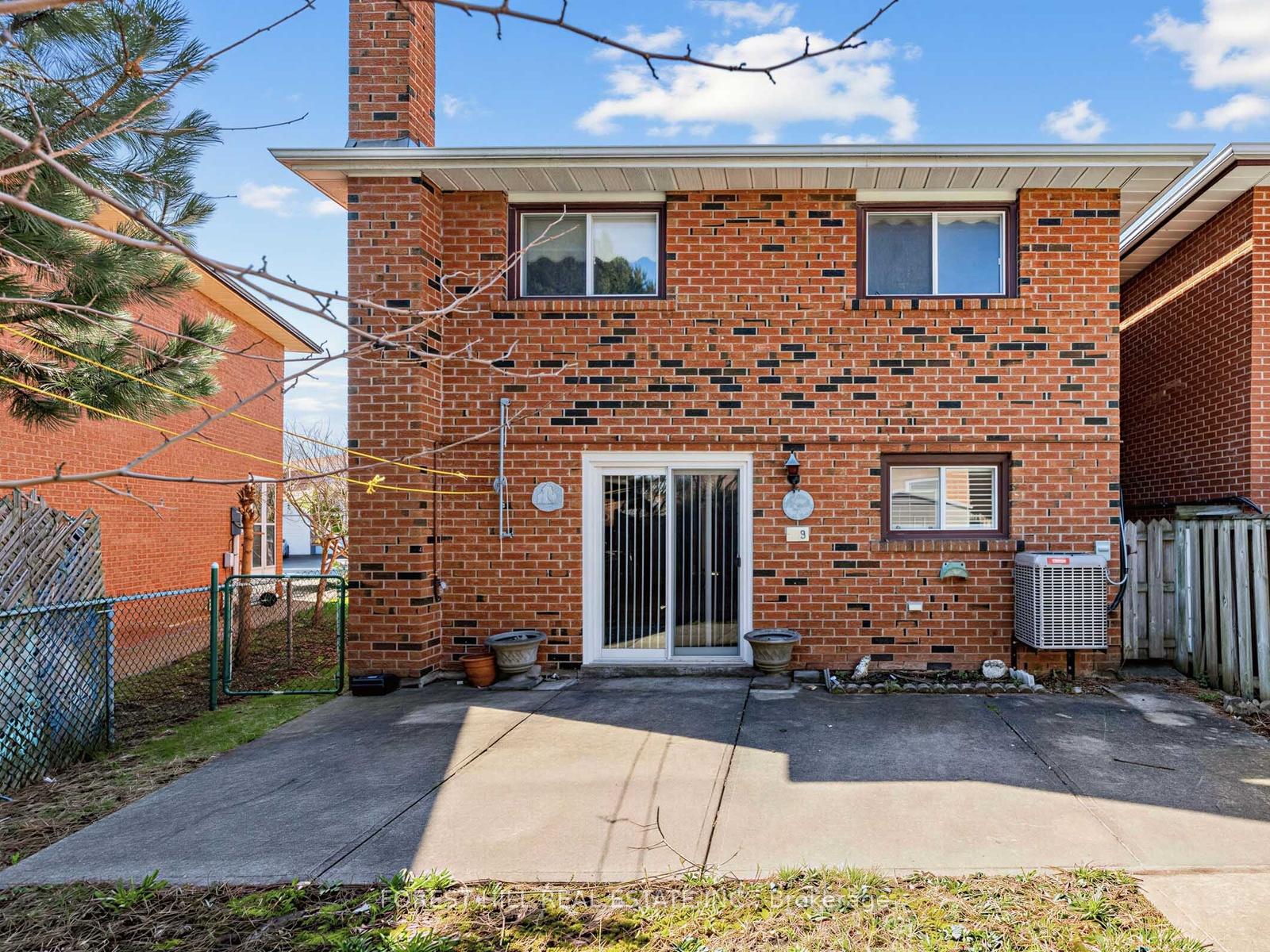 10 Boyne Highland Crescent