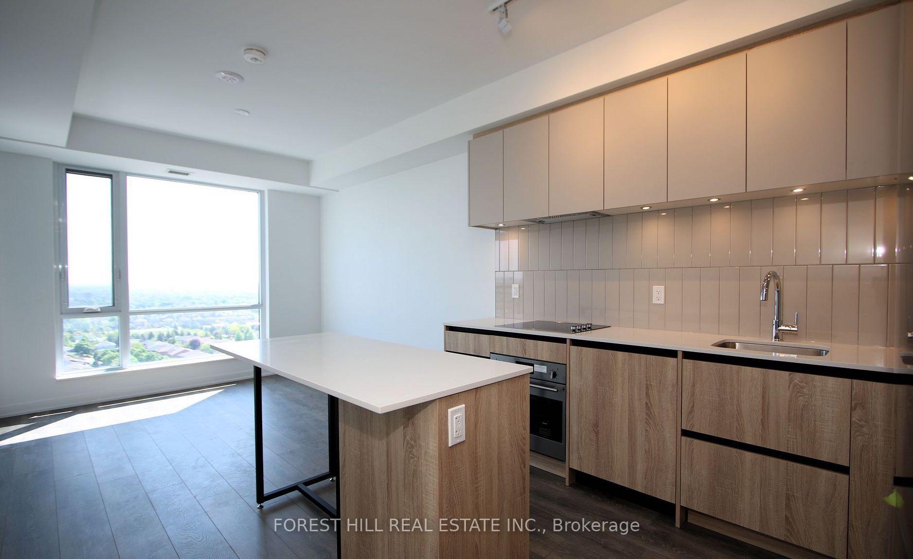7950 Bathurst Street 1706