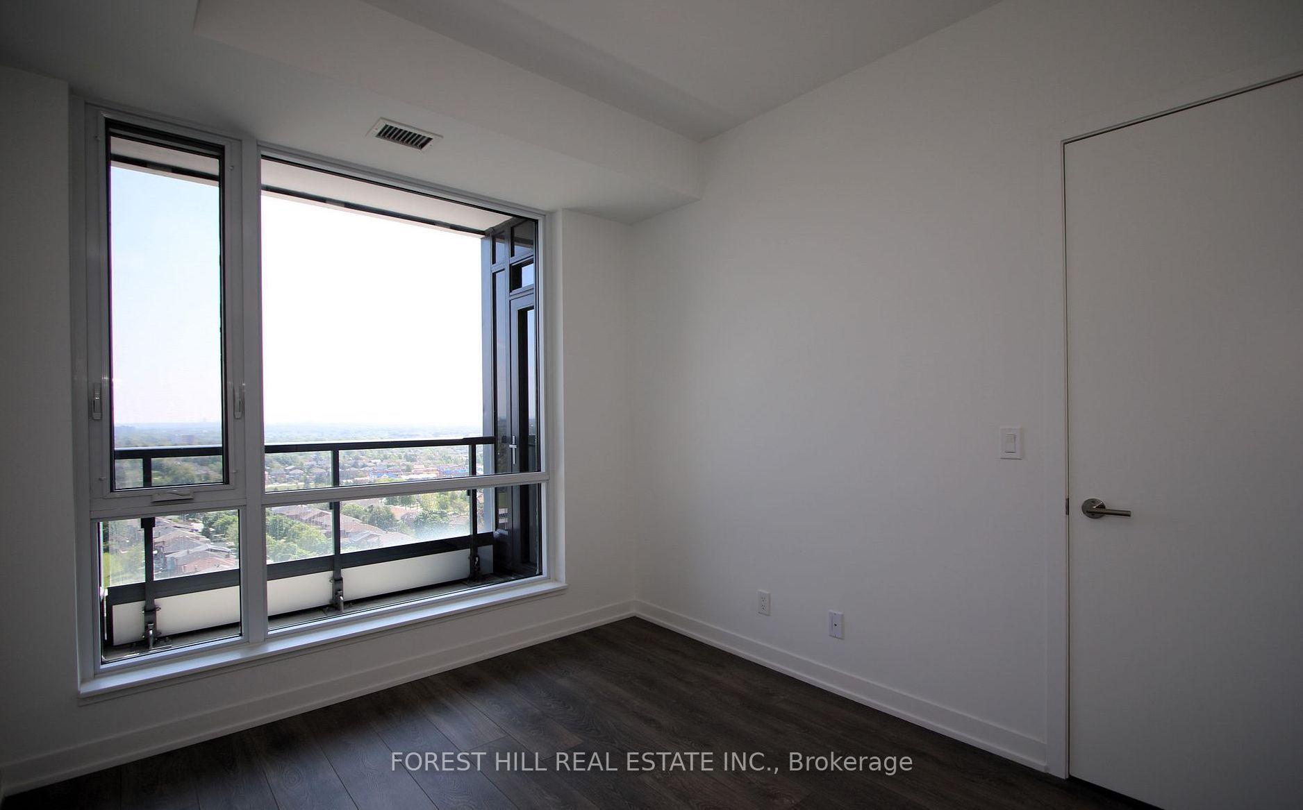 7950 Bathurst Street 1706