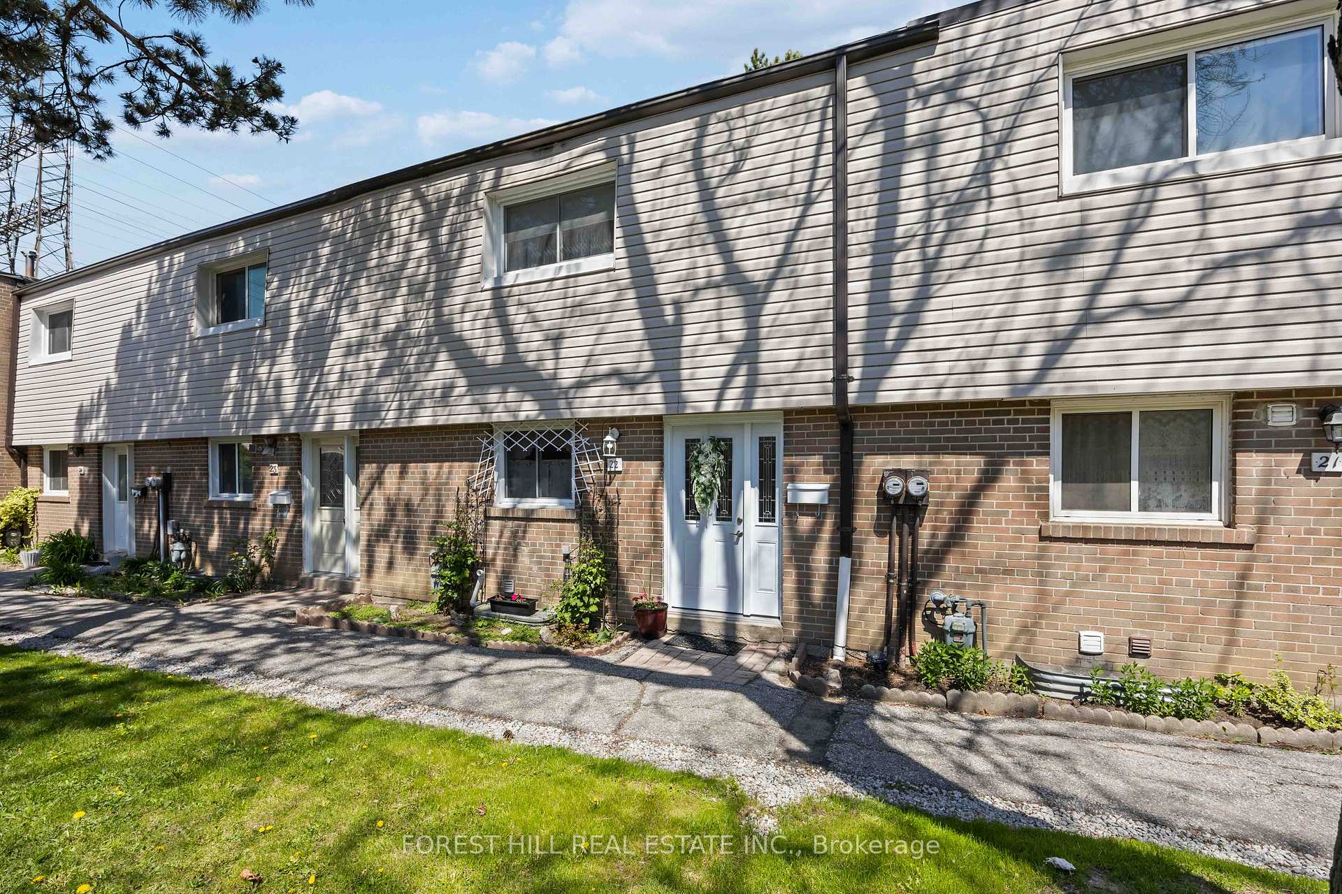 #22 - 435 Silverstone Drive, Toronto Unit: 22