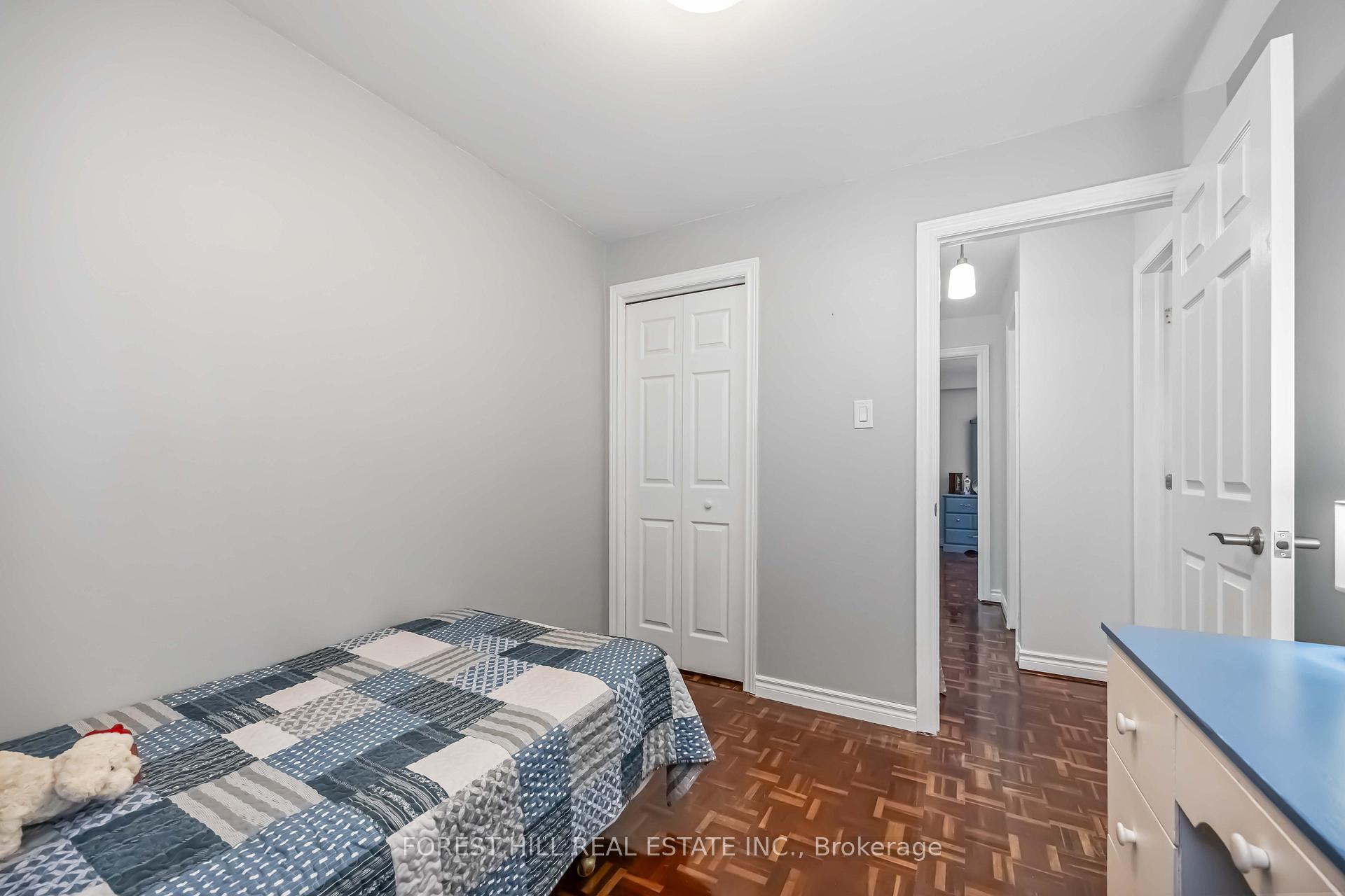 #22 - 435 Silverstone Drive, Toronto Unit: 22