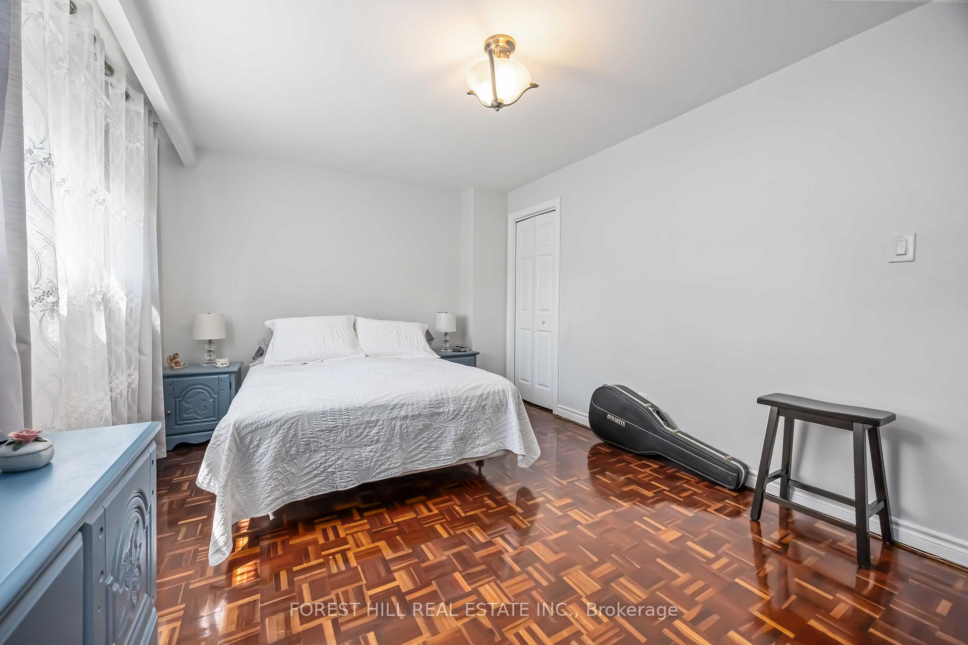 #22 - 435 Silverstone Drive, Toronto Unit: 22