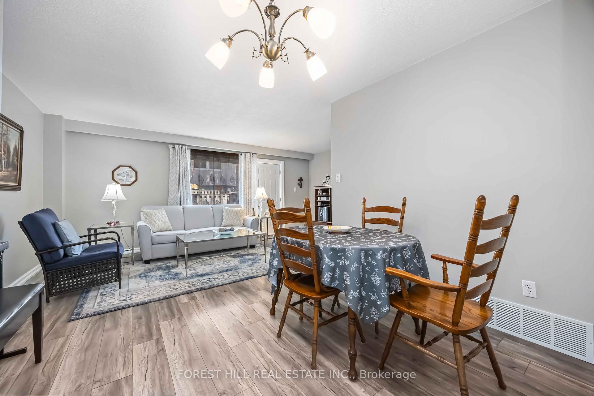 #22 - 435 Silverstone Drive, Toronto Unit: 22